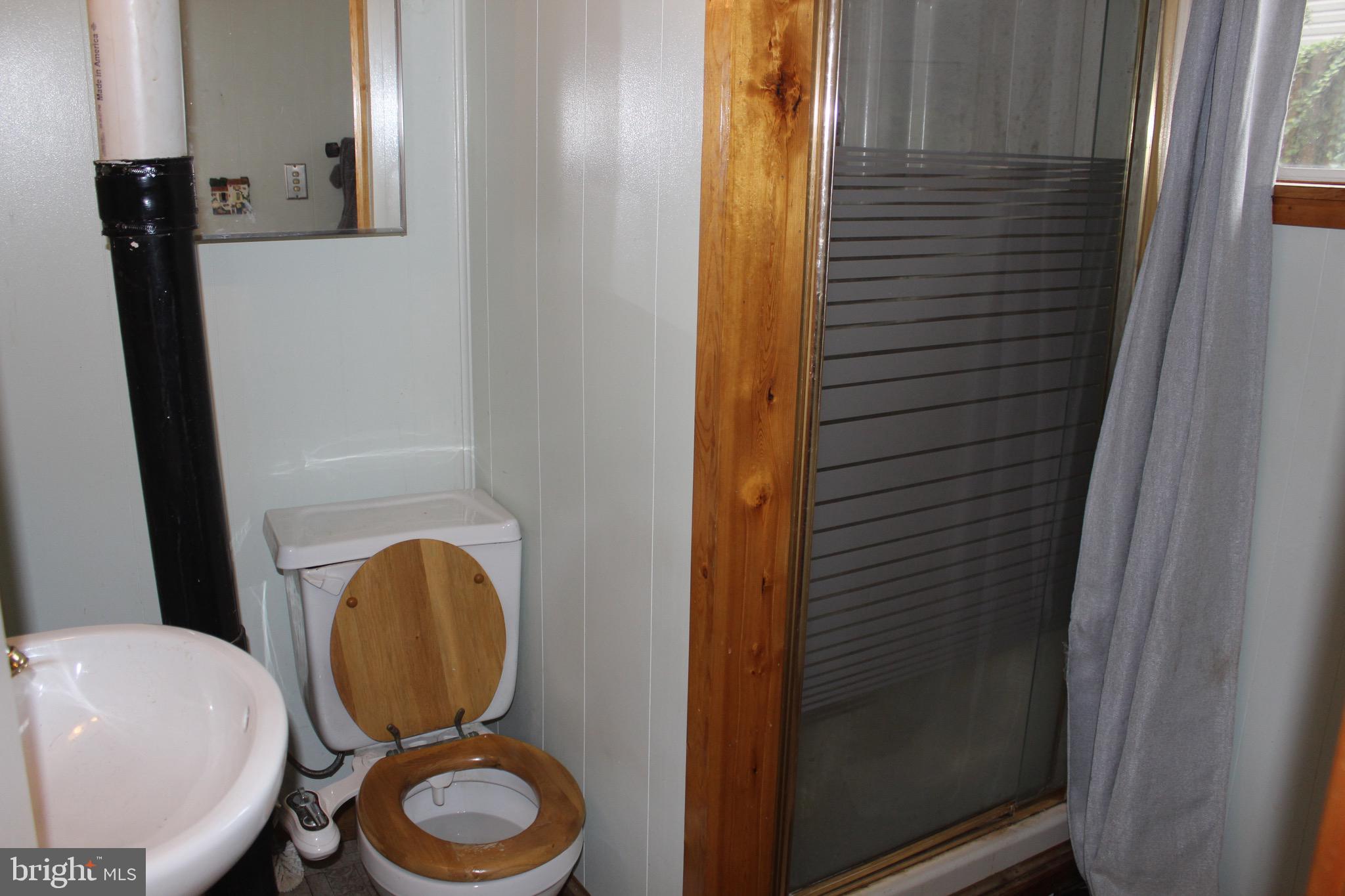 HOLLYWOOD PARK - Residential