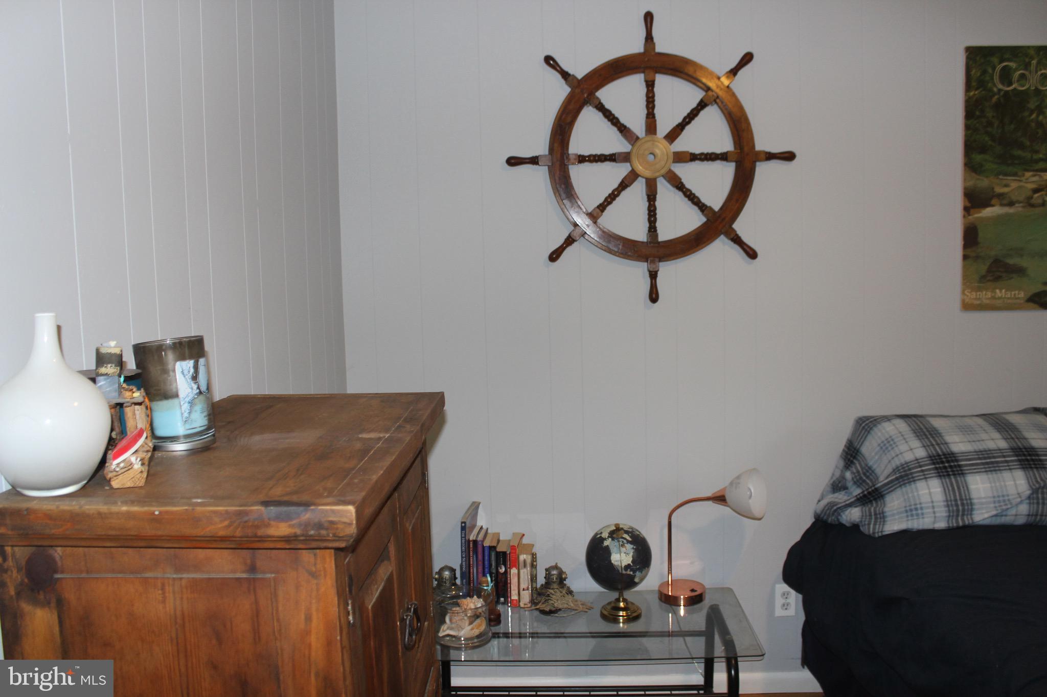 HOLLYWOOD PARK - Residential