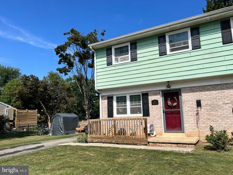 Photo of 413 Hensley Street, Lititz, PA 17543 (MLS # PALA2056864)