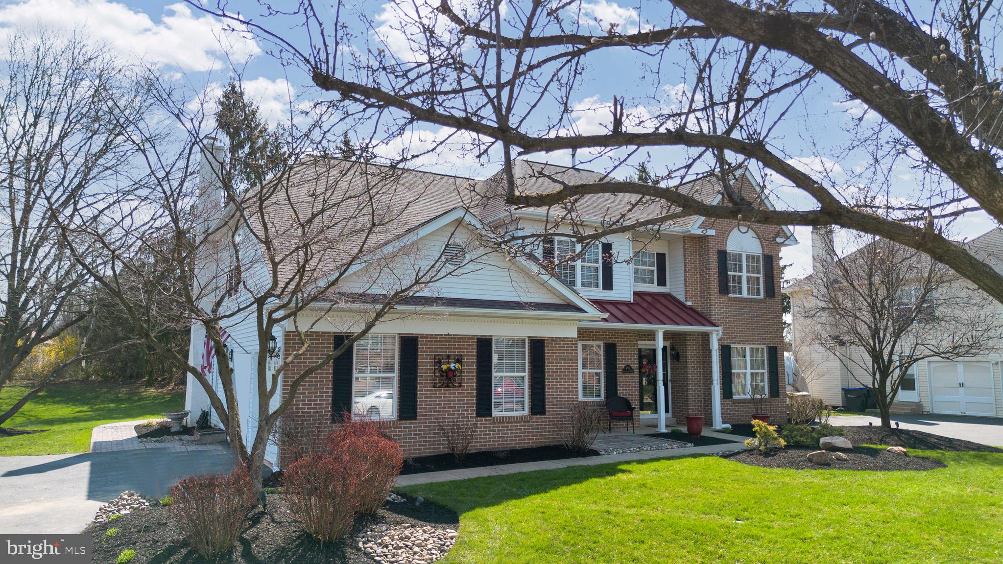 492 SHAKESPEARE DRIVE