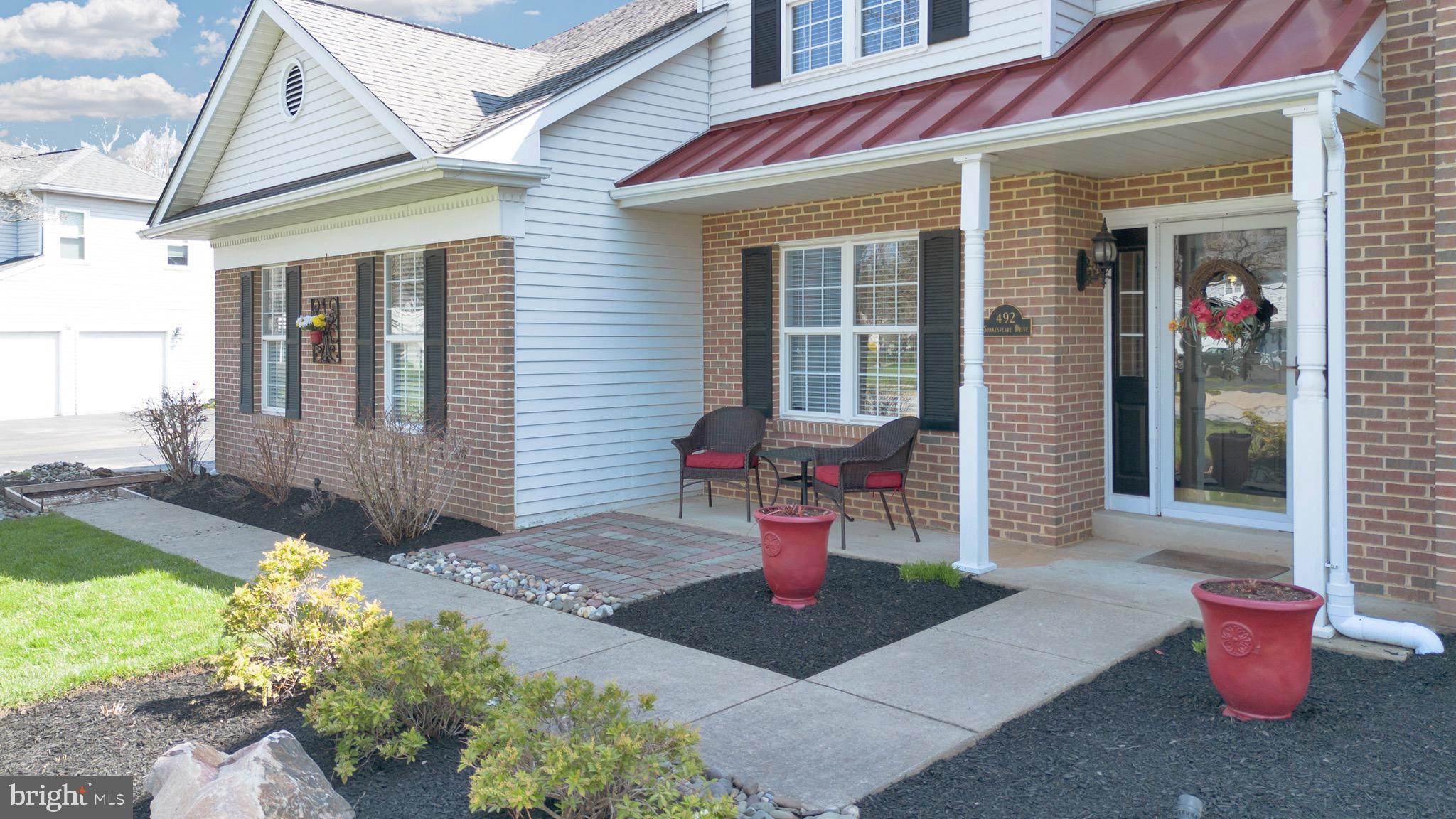 492 SHAKESPEARE DRIVE