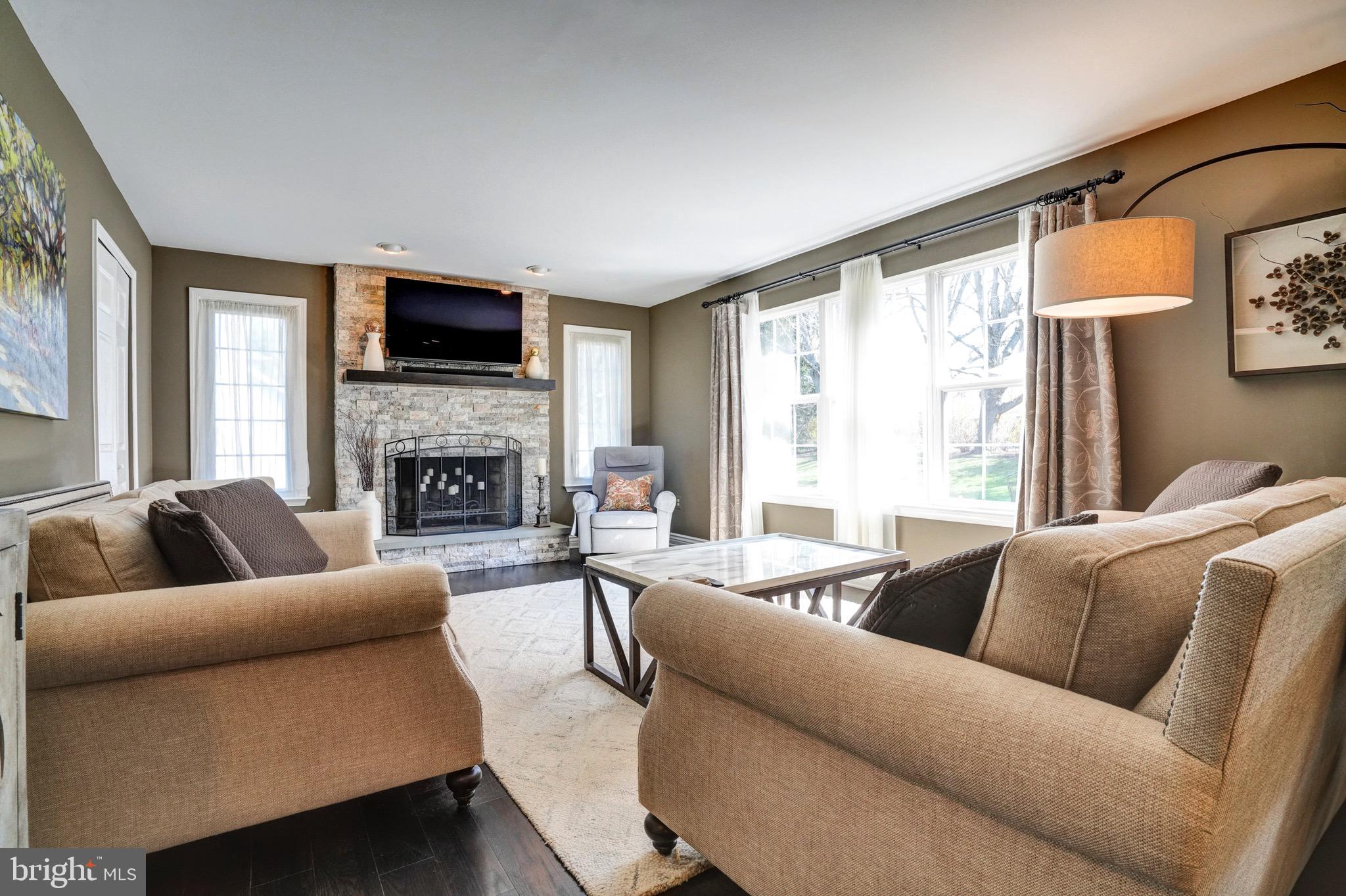 COLLEGEVILLE GLEN - Residential