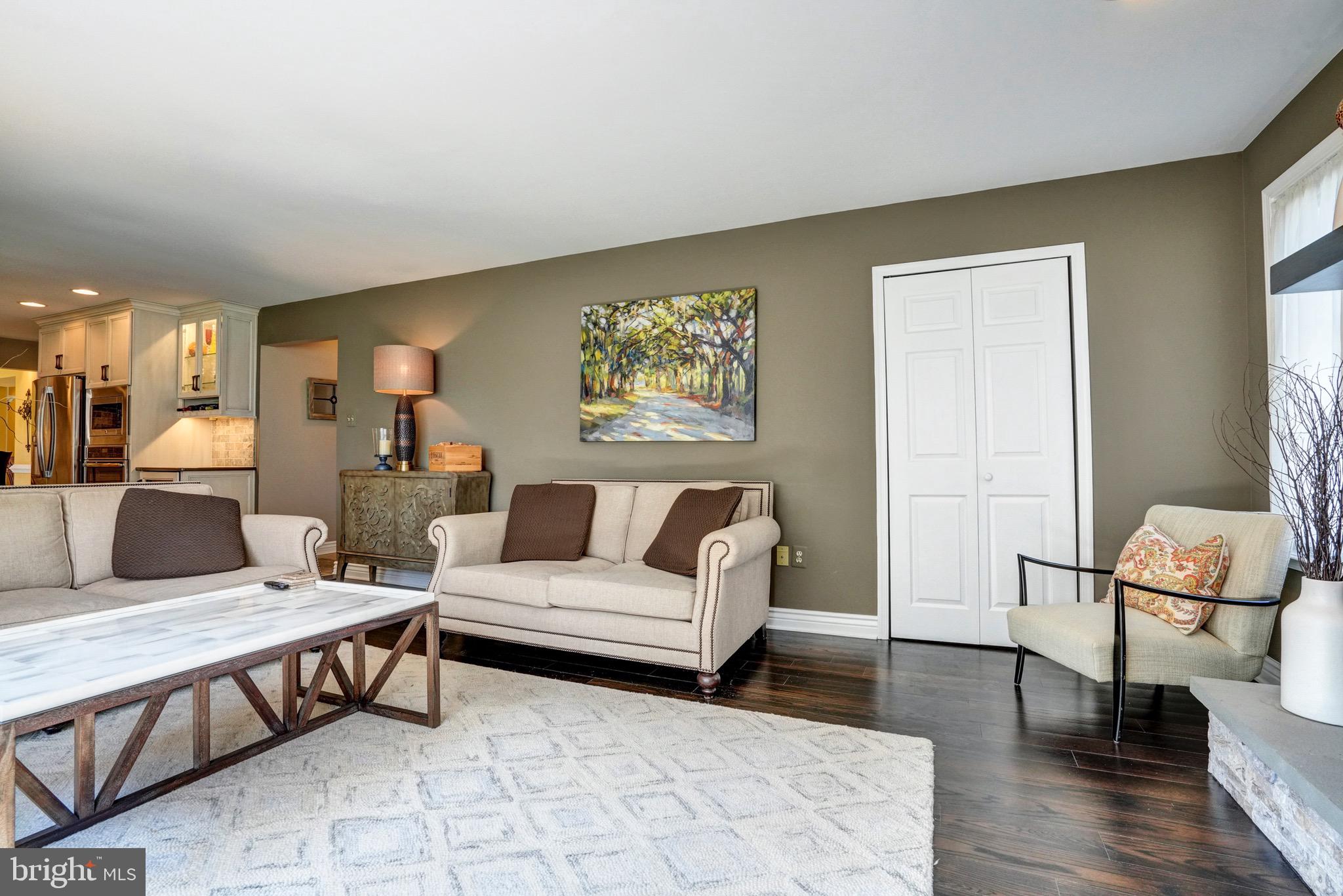 COLLEGEVILLE GLEN - Residential