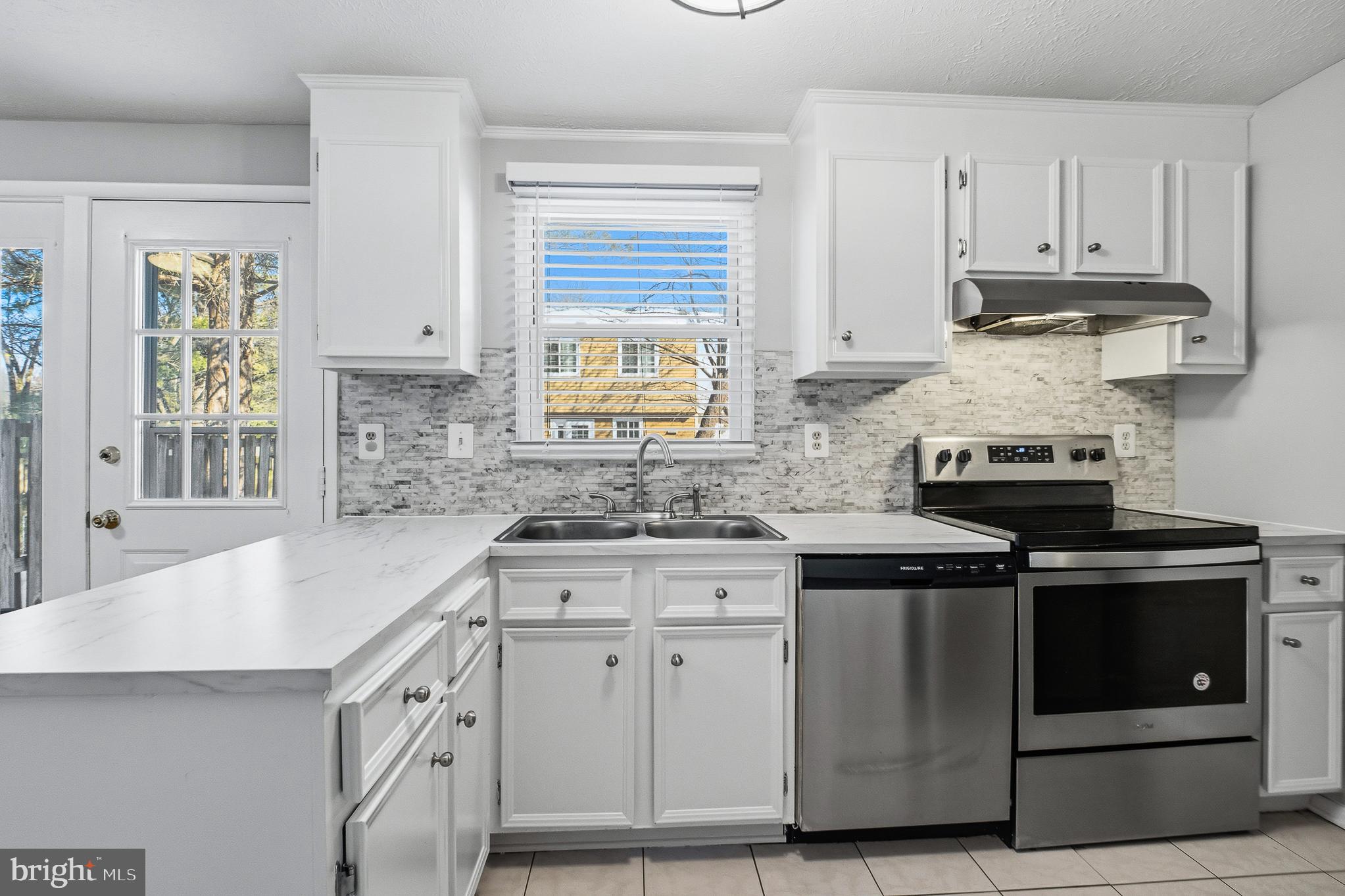 MILL CREEK SOUTH - Residential