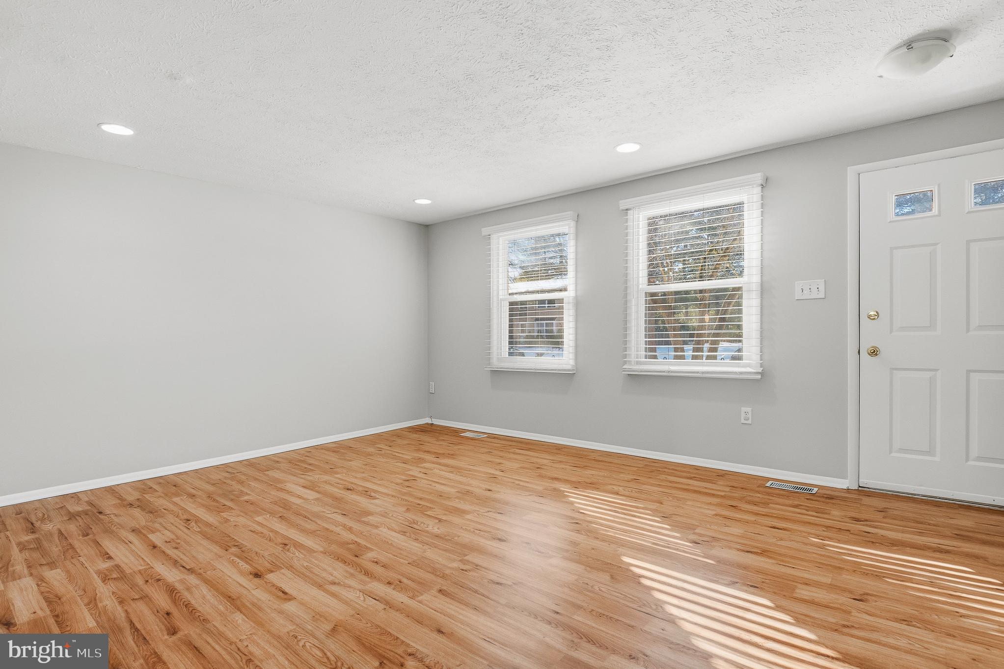 MILL CREEK SOUTH - Residential