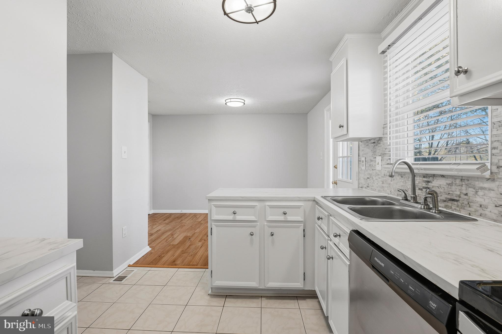 MILL CREEK SOUTH - Residential