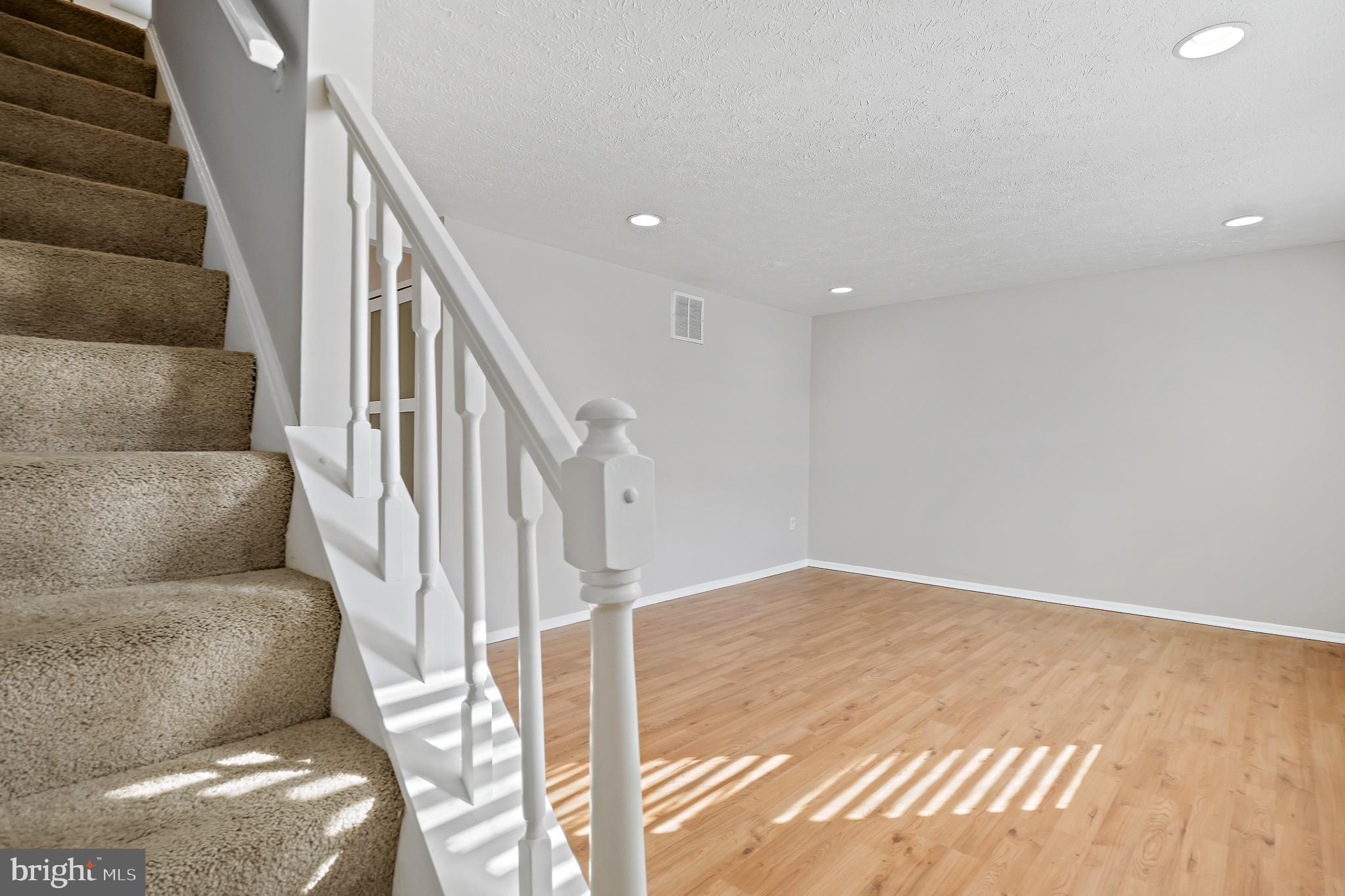 MILL CREEK SOUTH - Residential