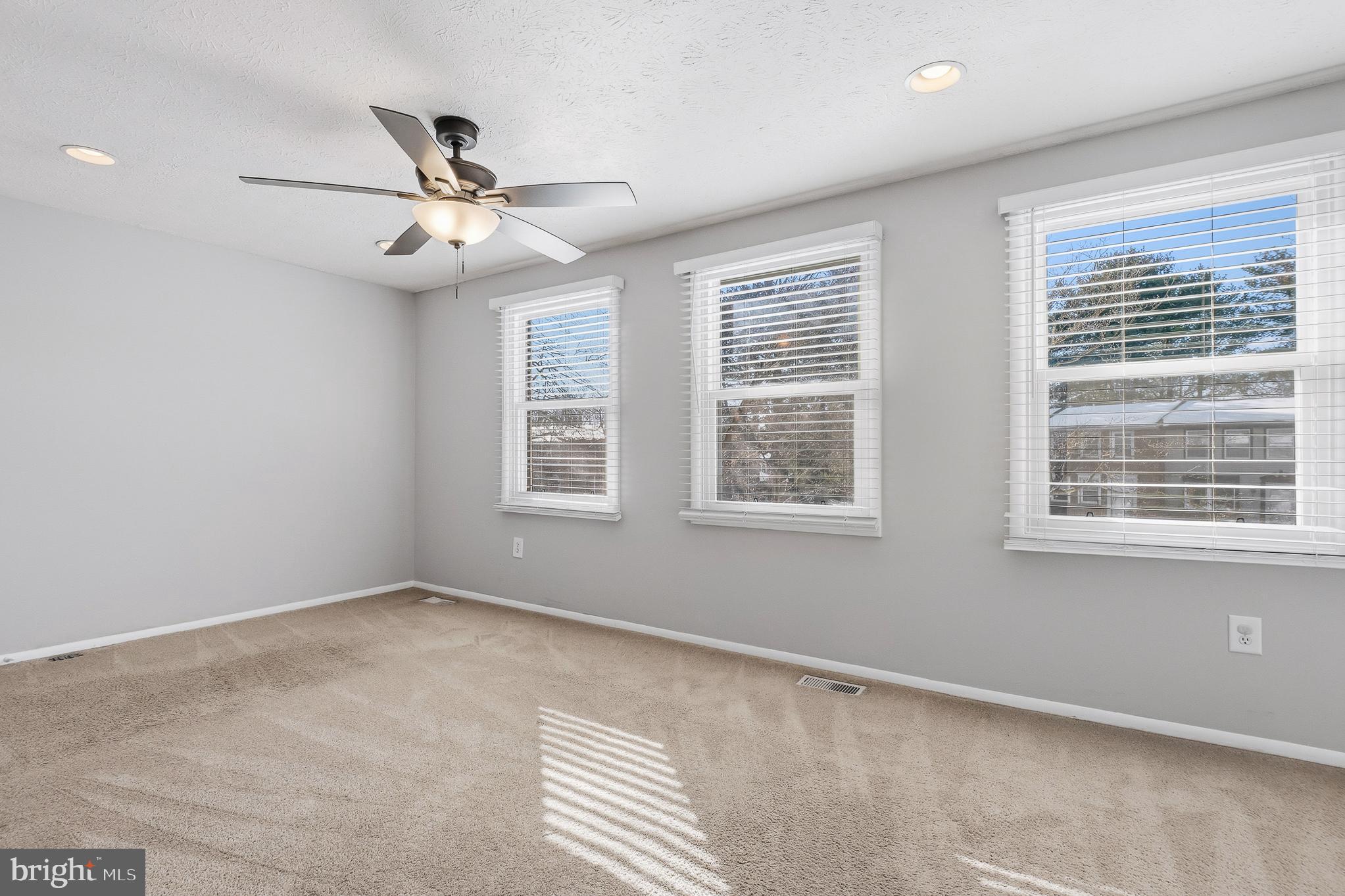 MILL CREEK SOUTH - Residential