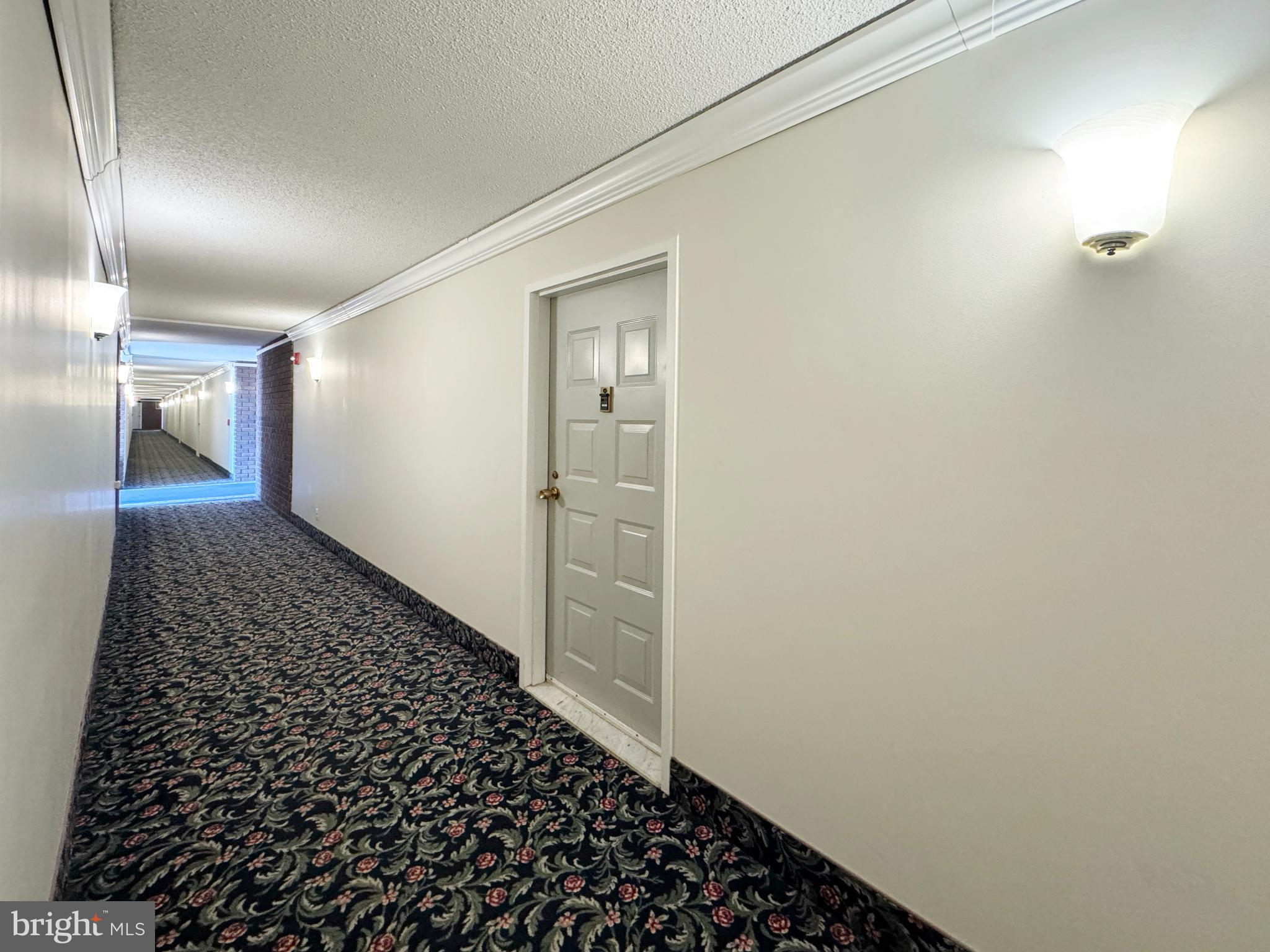 MCLEAN HOUSE - Residential