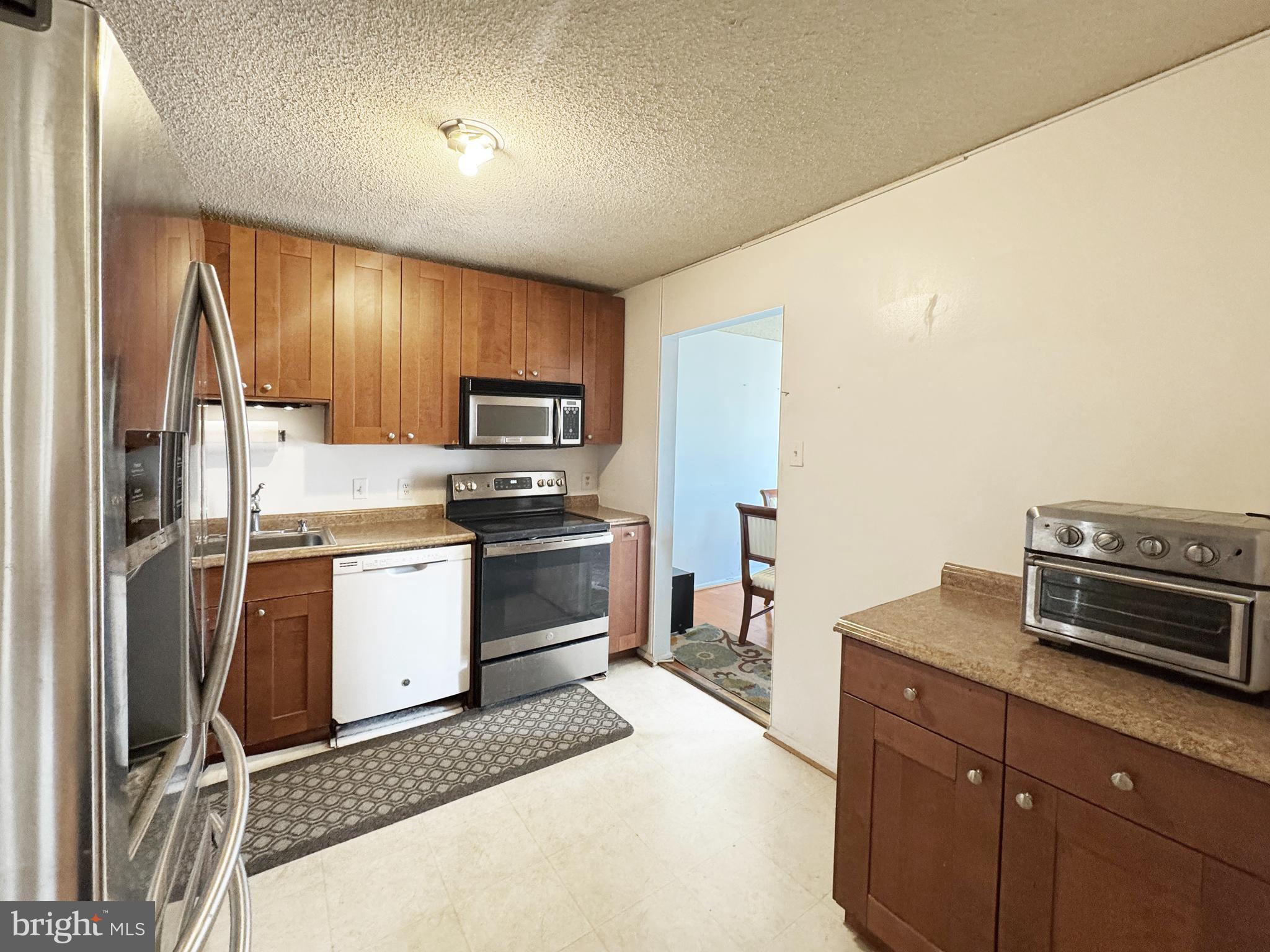 MCLEAN HOUSE - Residential