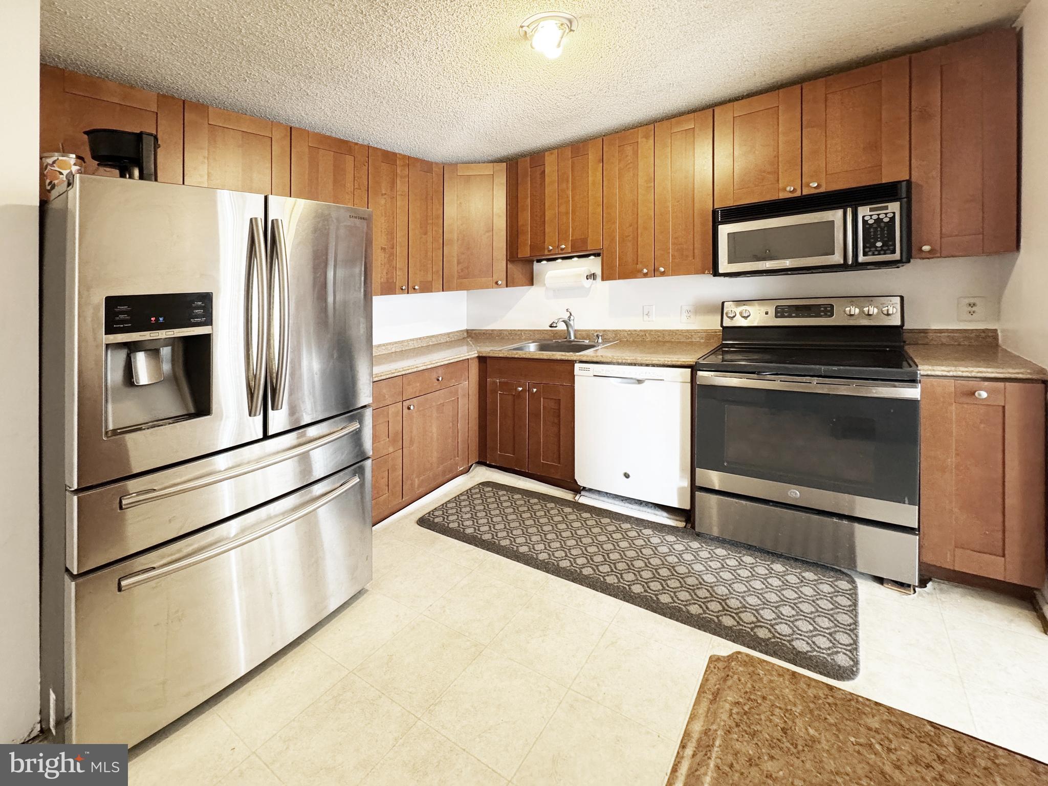 MCLEAN HOUSE - Residential