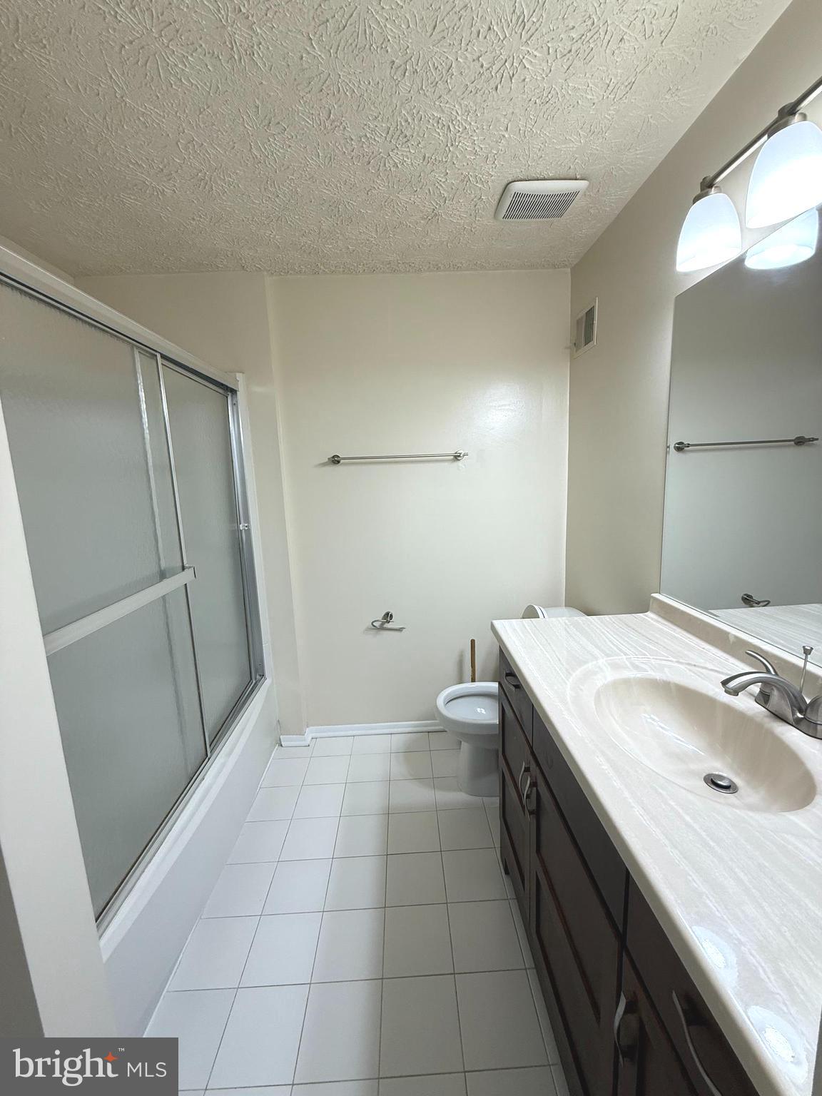 LITTLE ROCKY RUN - Residential Lease