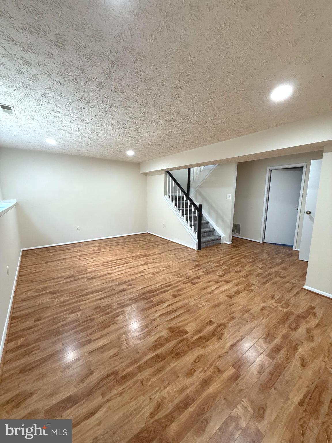 LITTLE ROCKY RUN - Residential Lease