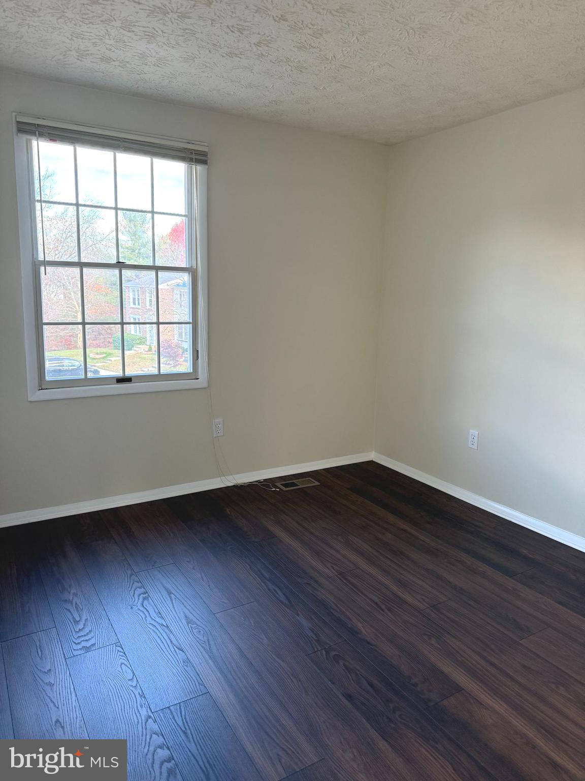 LITTLE ROCKY RUN - Residential Lease