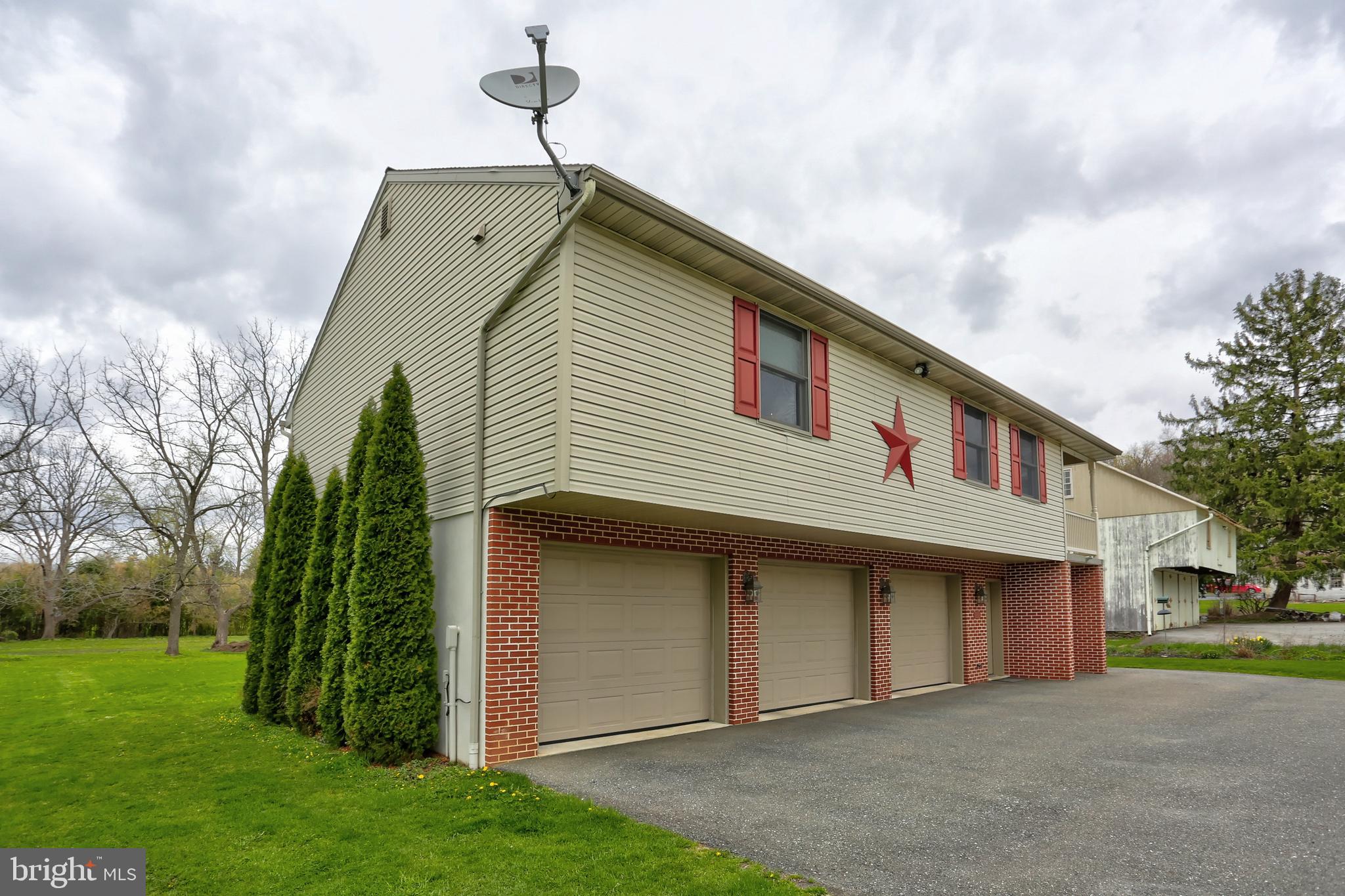 EAST HEMPFIELD TWP - Residential