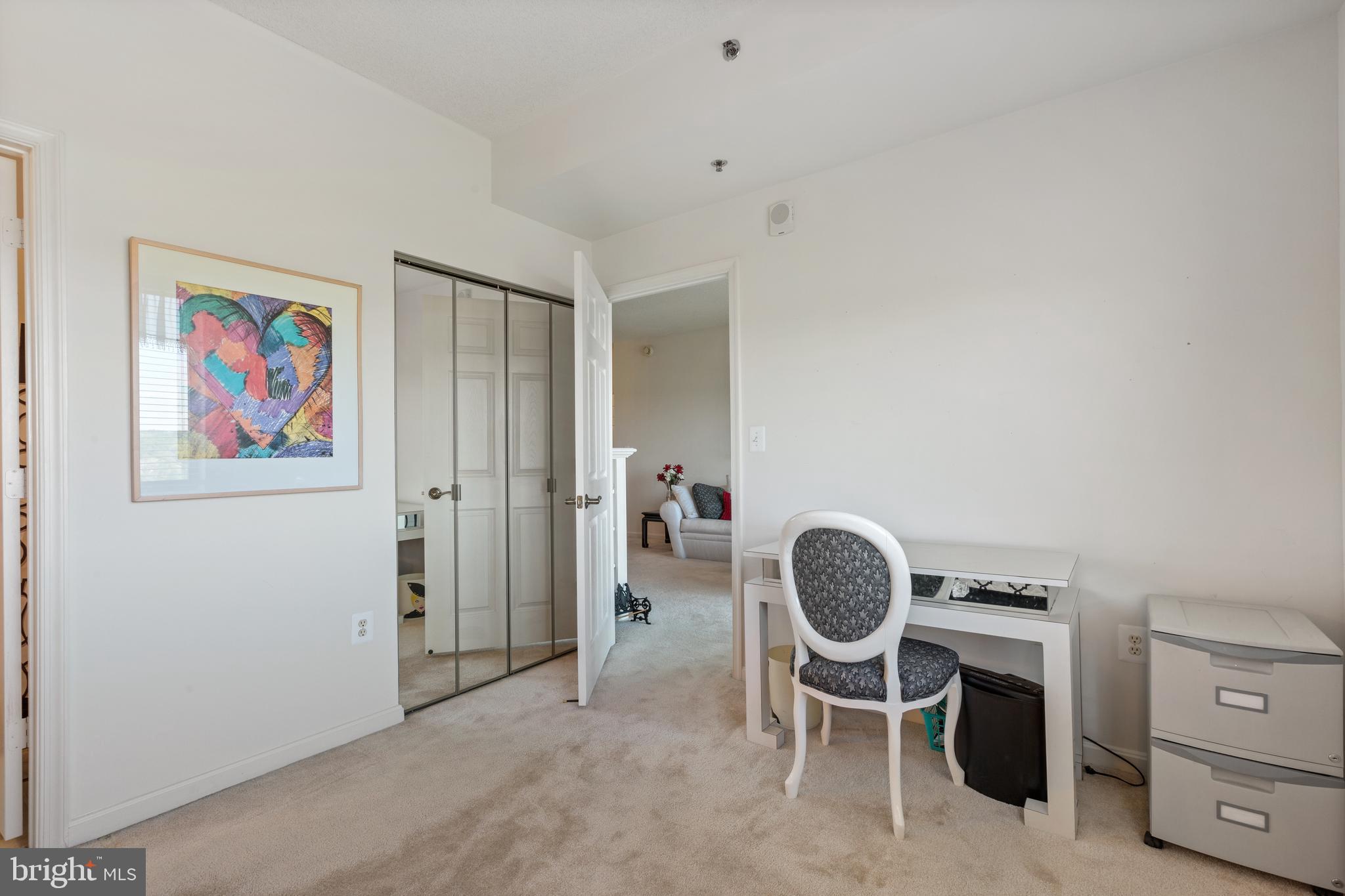 VANTAGE POINT EAST @ LEISURE WORLD - Residential