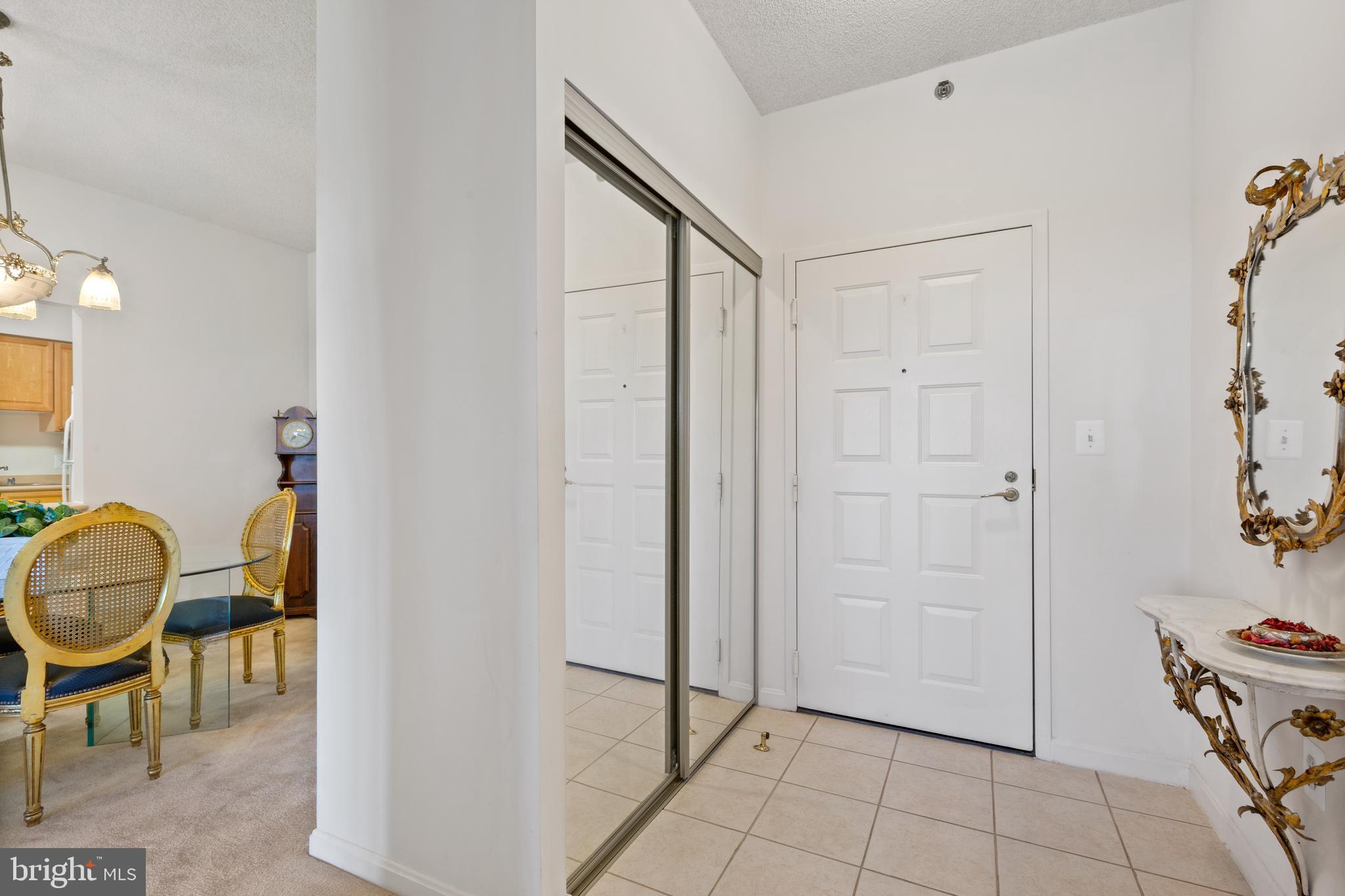 VANTAGE POINT EAST @ LEISURE WORLD - Residential