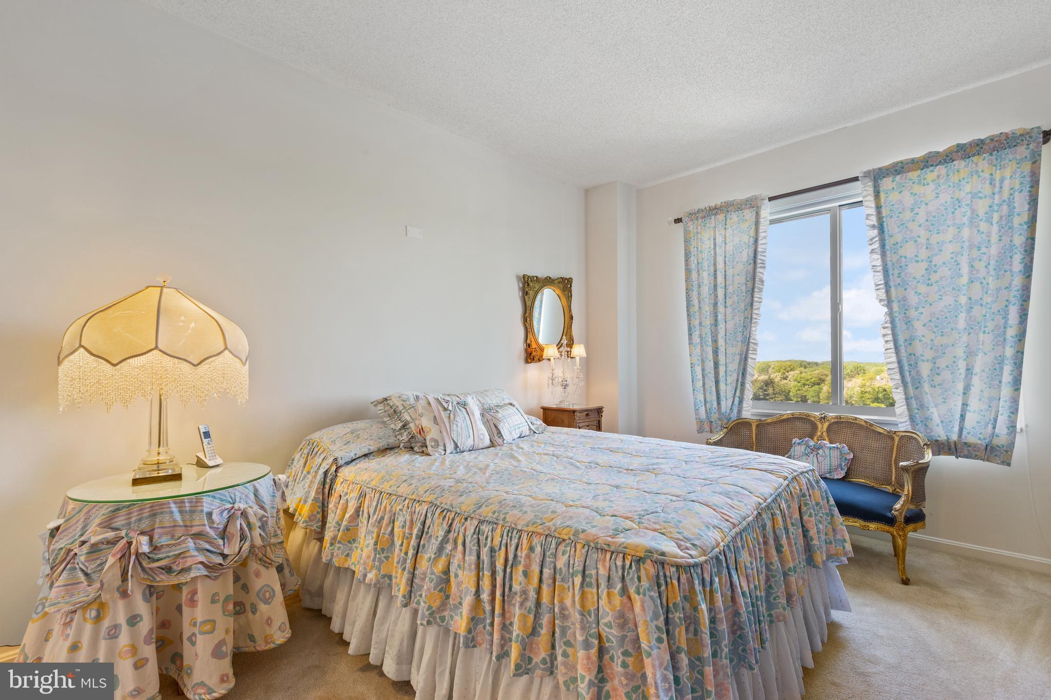 VANTAGE POINT EAST @ LEISURE WORLD - Residential