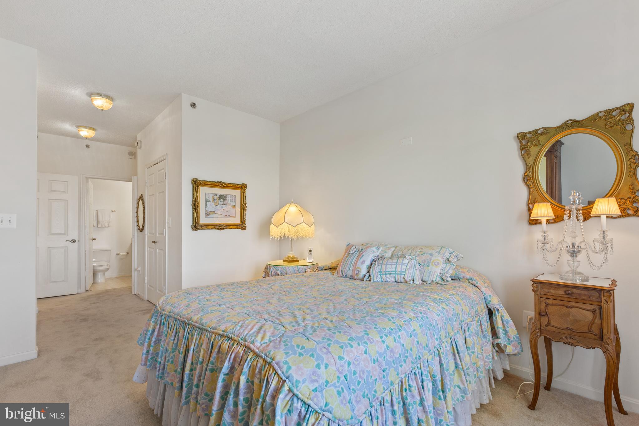 VANTAGE POINT EAST @ LEISURE WORLD - Residential