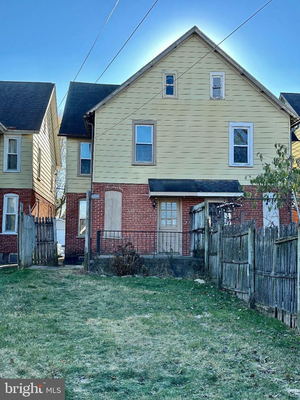 Photo of 434 N CEDAR ST, LITITZ, PA 17543 (MLS # PALA2027508)