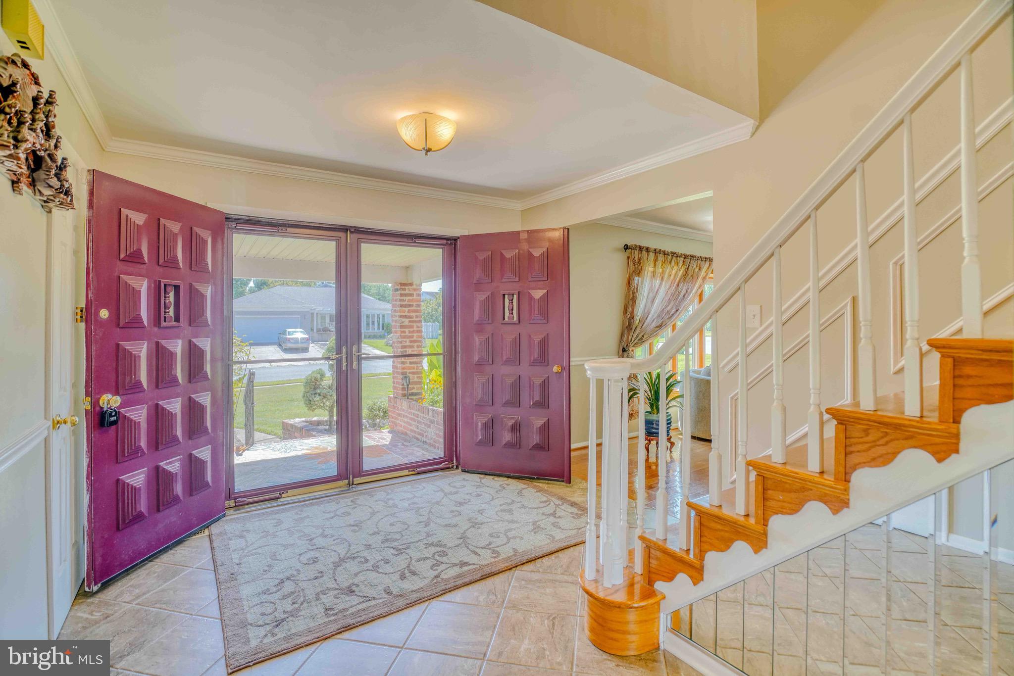 10 LAKEVIEW DRIVE