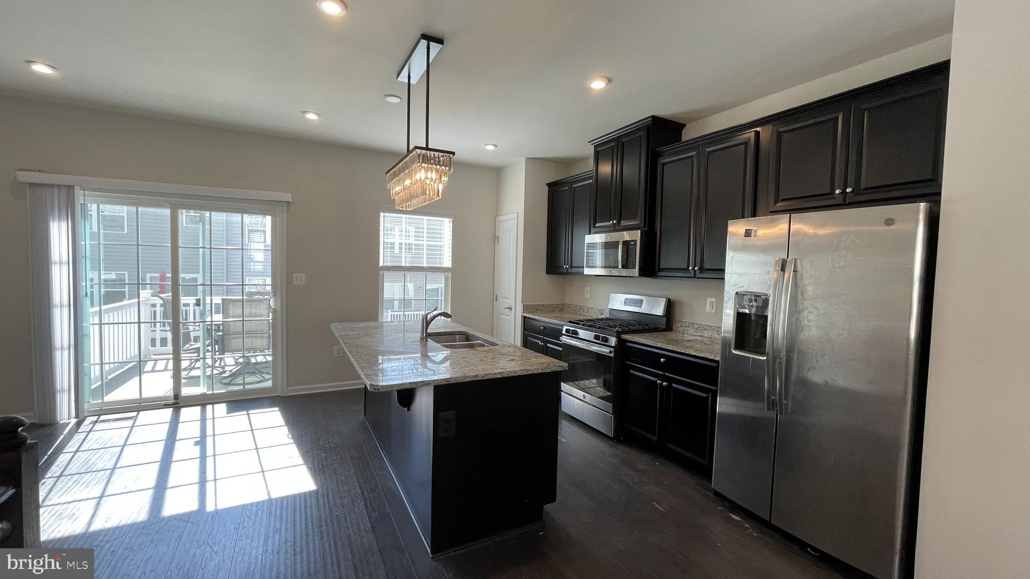 RAPPAHANNOCK LANDING - Residential Lease