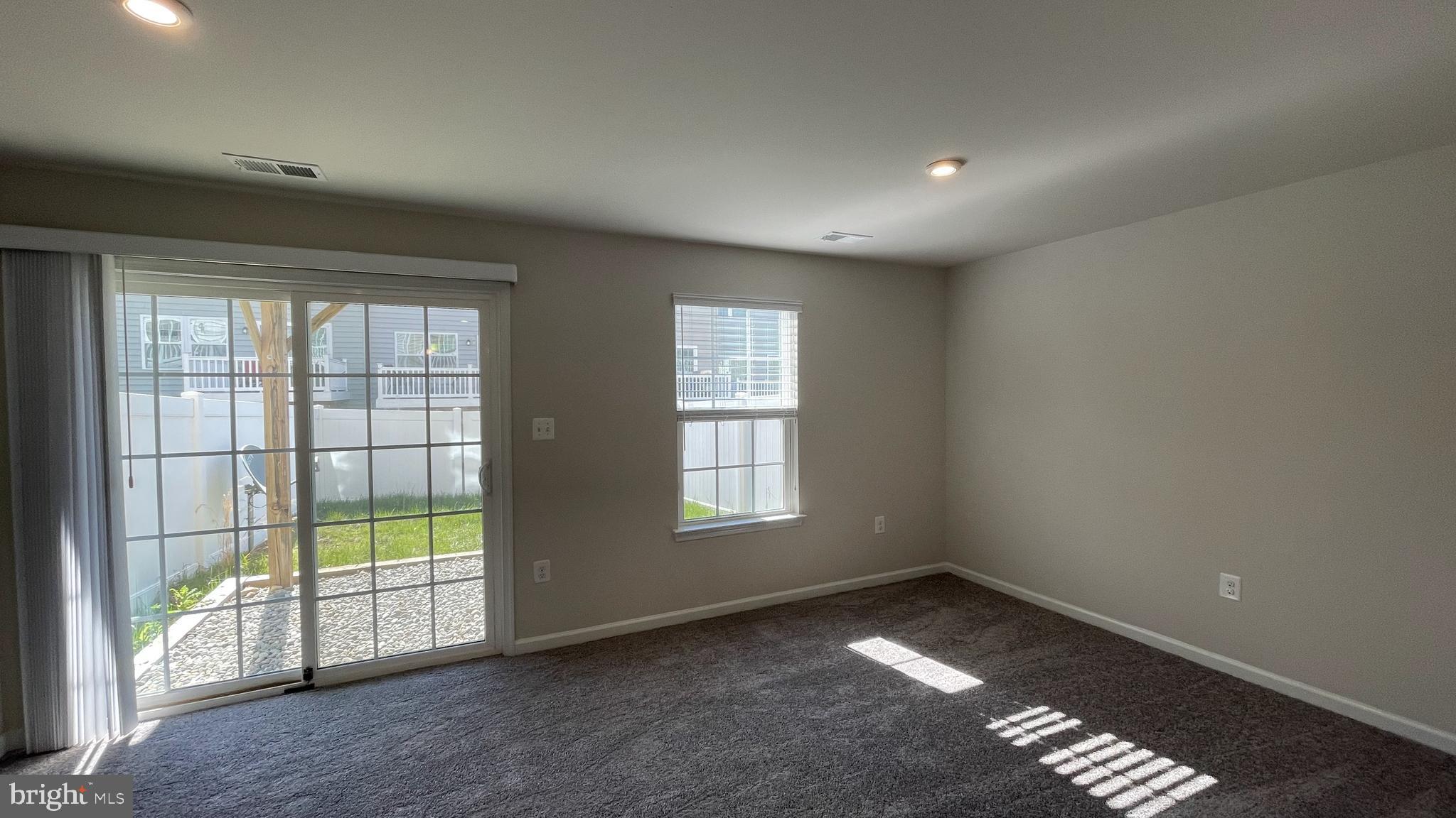 RAPPAHANNOCK LANDING - Residential Lease