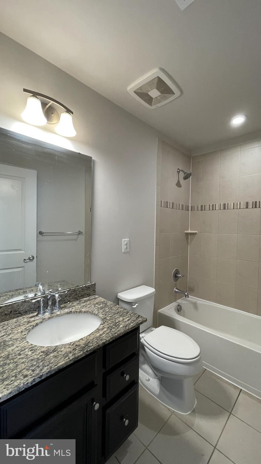 RAPPAHANNOCK LANDING - Residential Lease