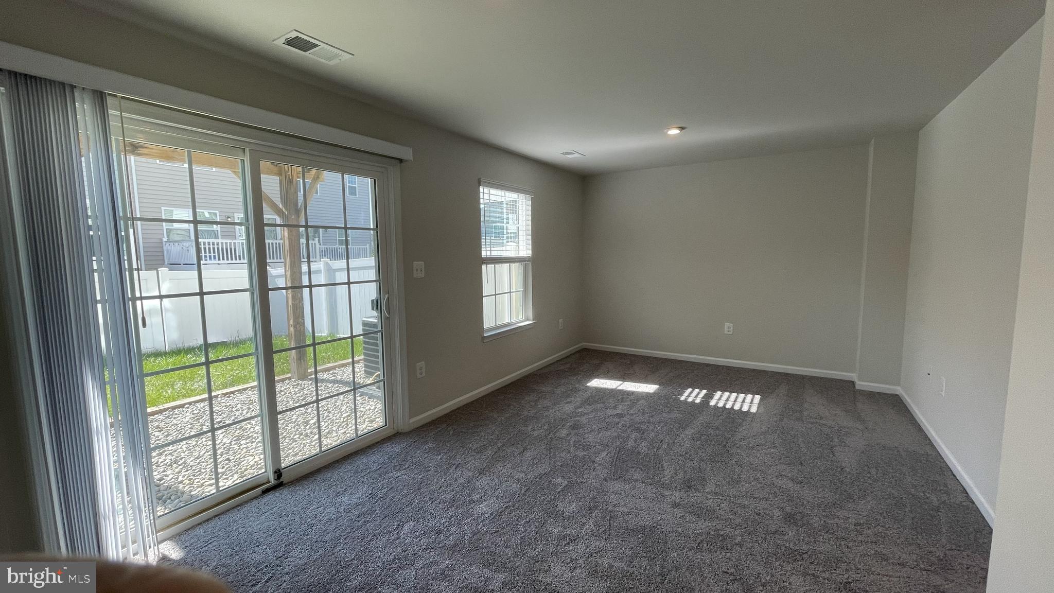 RAPPAHANNOCK LANDING - Residential Lease