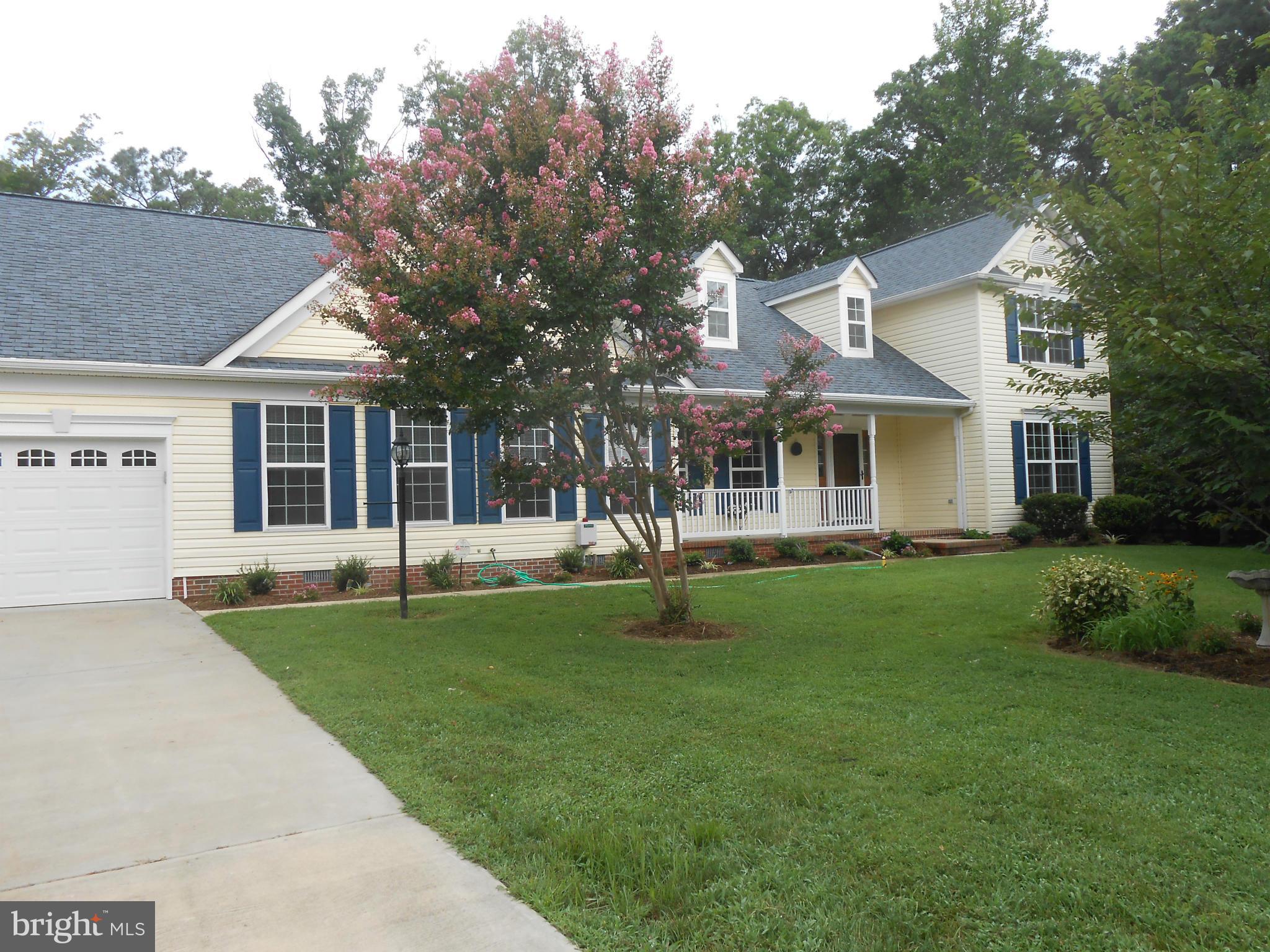 Beautiful 3700+ custom built home will blow your mind!! In-law suite w/private entrance, large family room with double sided fireplace. Sunroom , hardwood floors, open floor plan with large country kitchen, separate office, 19x15 finished bonus room. First floor master bedroom and full bath. Finished workshop that opens to a finished 2 car garage. Nice property!!!!