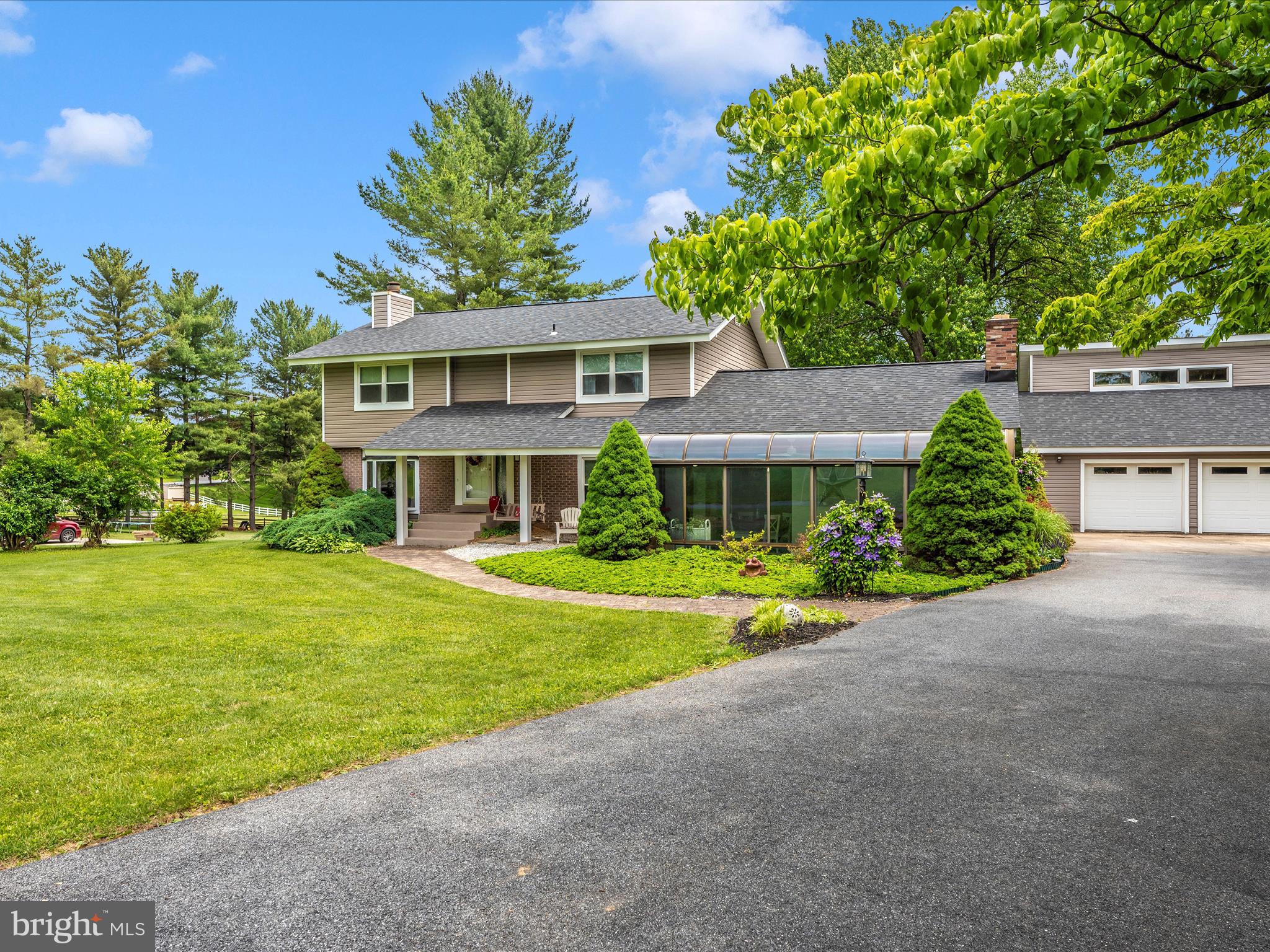 2704 MYSTIC WOODS COURT