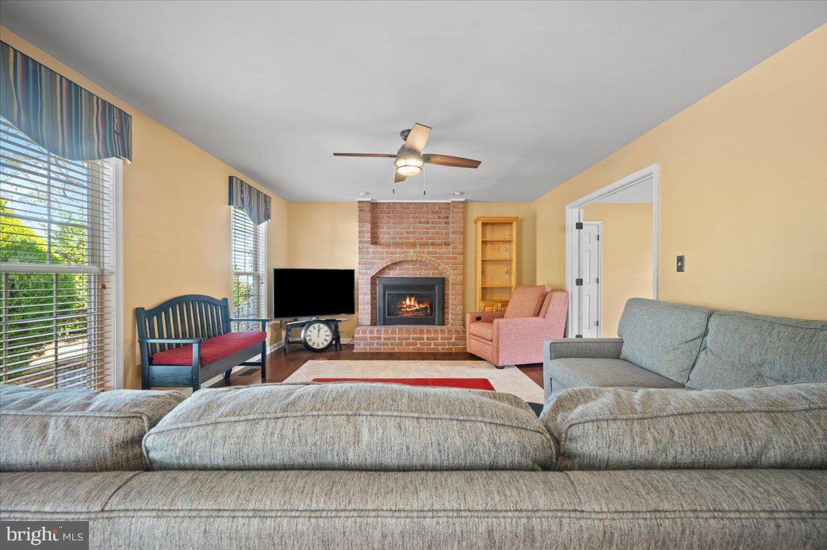 CARRIAGE PARK - Residential