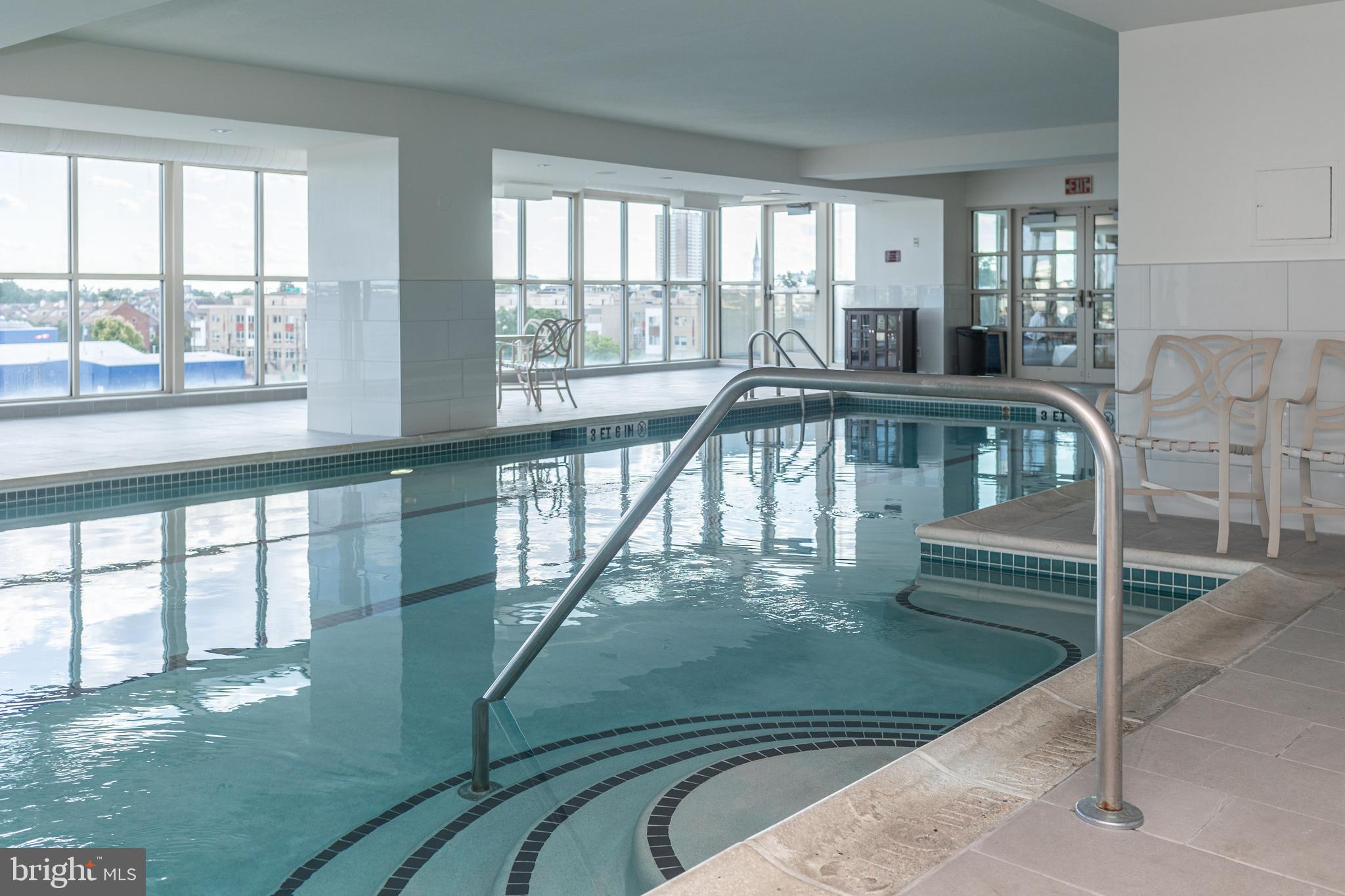 DOCKSIDE CONDOMINIUM - Residential