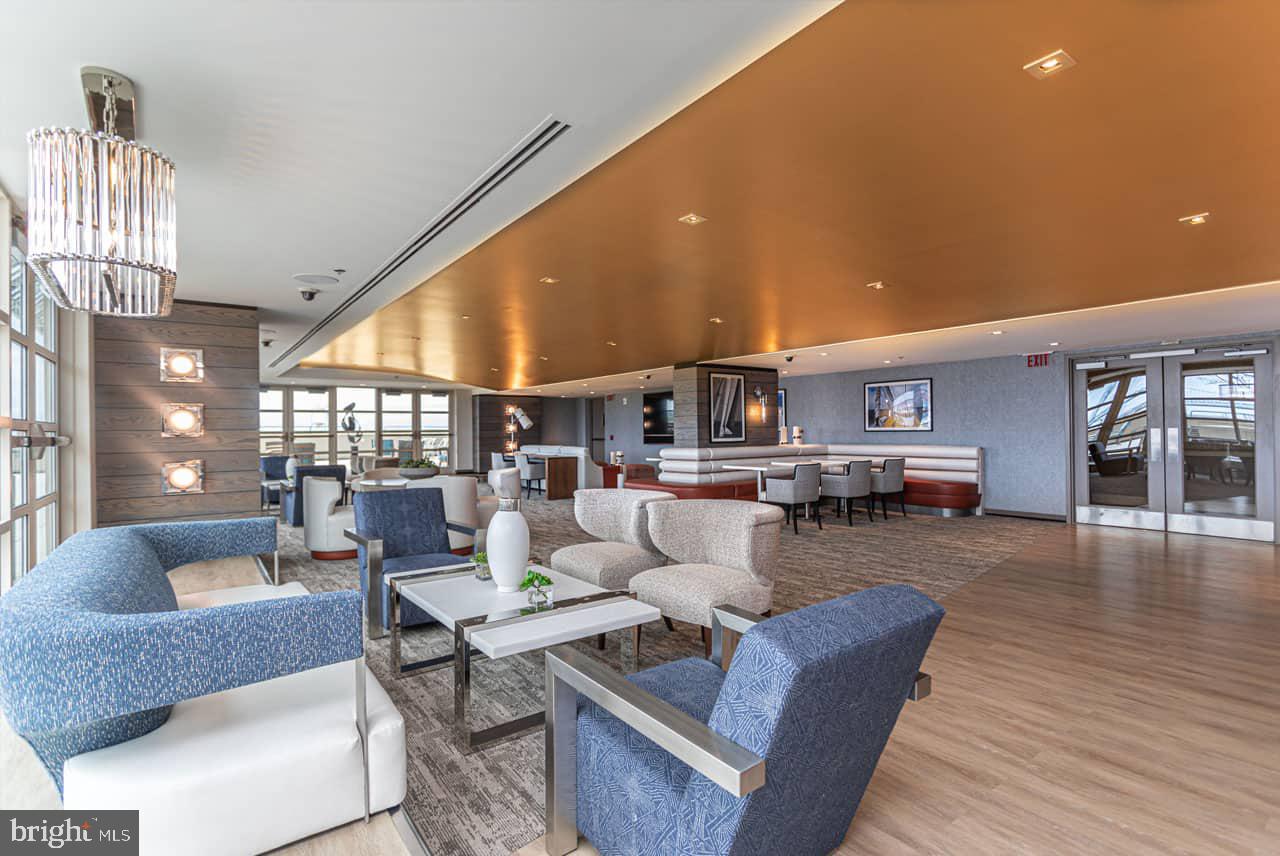 DOCKSIDE CONDOMINIUM - Residential