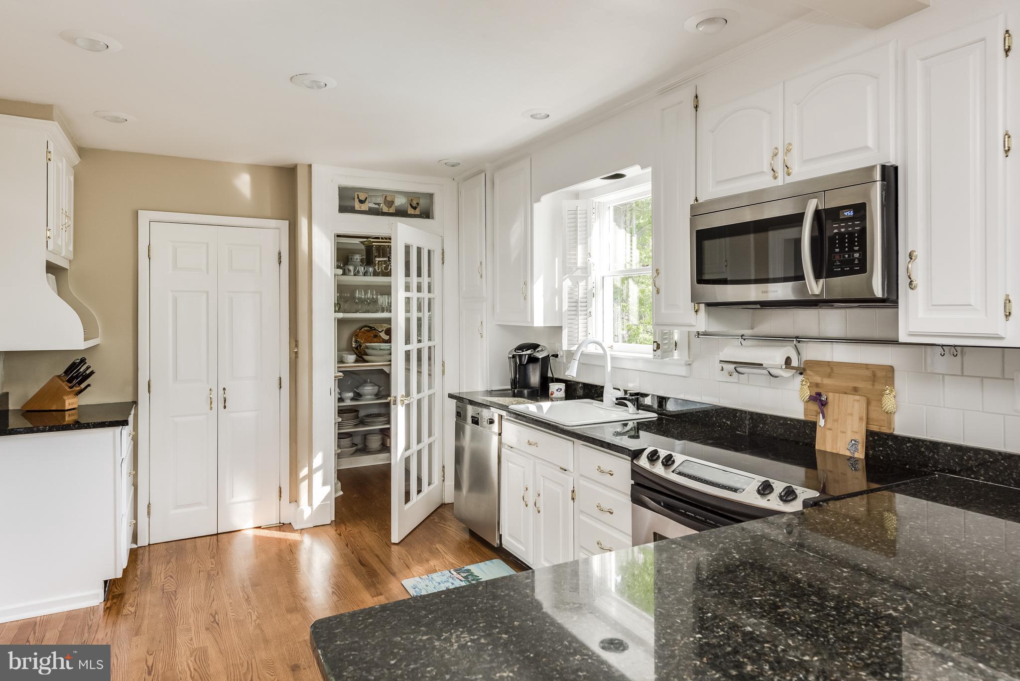 MURRAY HILL - Residential