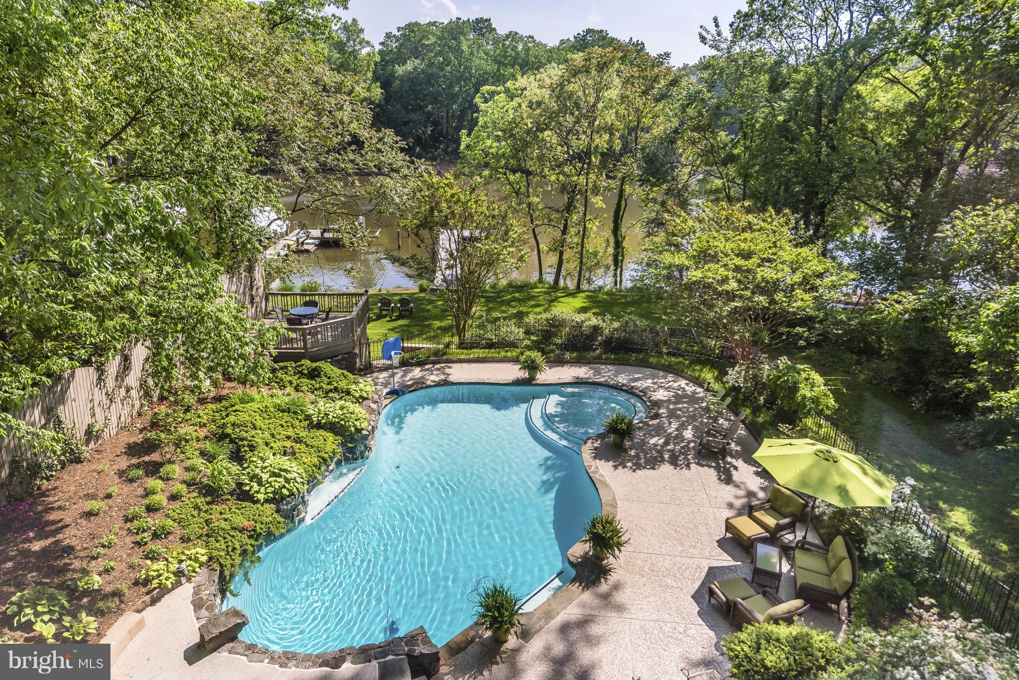 MURRAY HILL - Residential