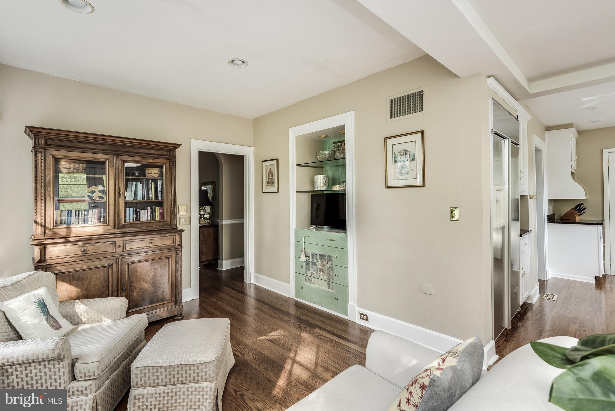 MURRAY HILL - Residential