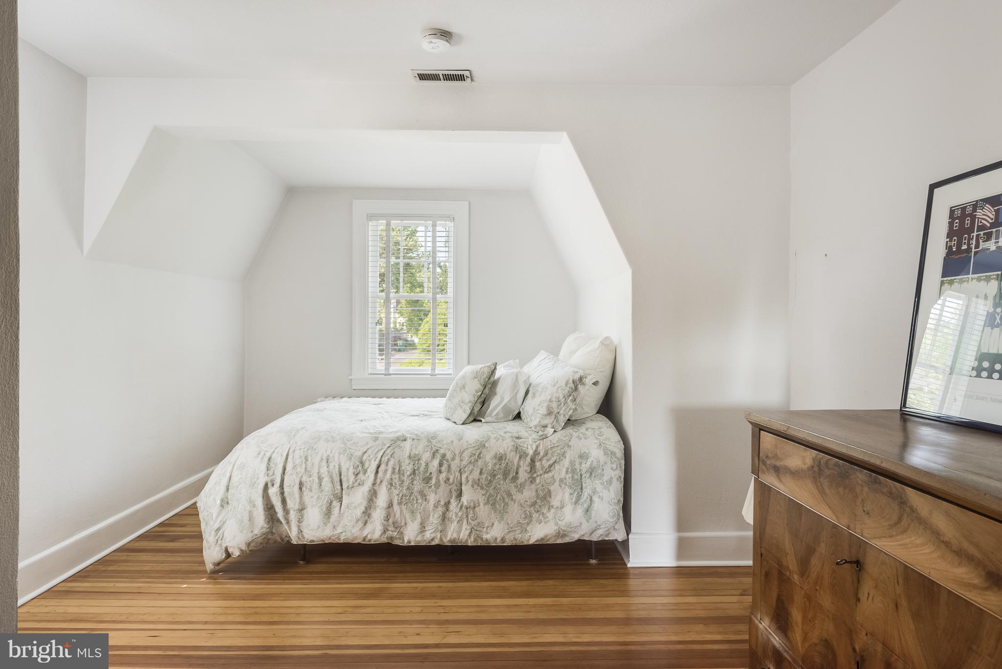 MURRAY HILL - Residential