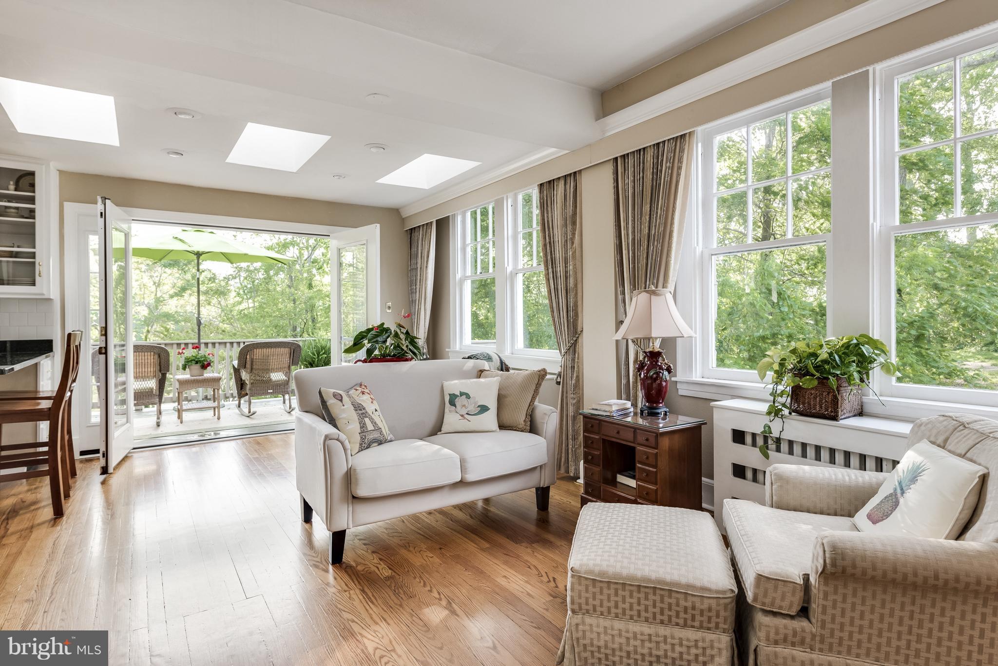 MURRAY HILL - Residential