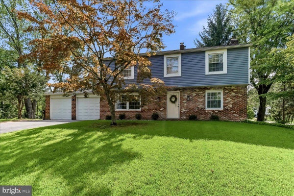 1446 RIVERWOOD LN, PHOENIXVILLE, PA 19460 - Image 2ccdf67c8ad4c0b4b3cc38b8ef8fd80b/1755039501