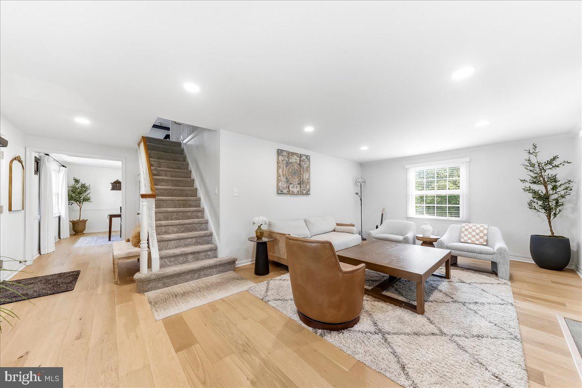 1446 RIVERWOOD LANE