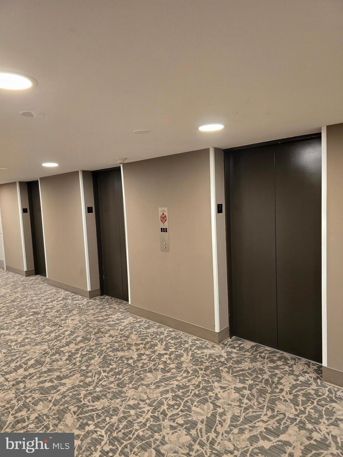 IDYLWOOD TOWERS CONDO - Residential