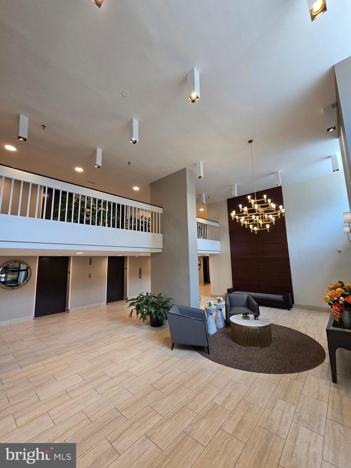 IDYLWOOD TOWERS CONDO - Residential