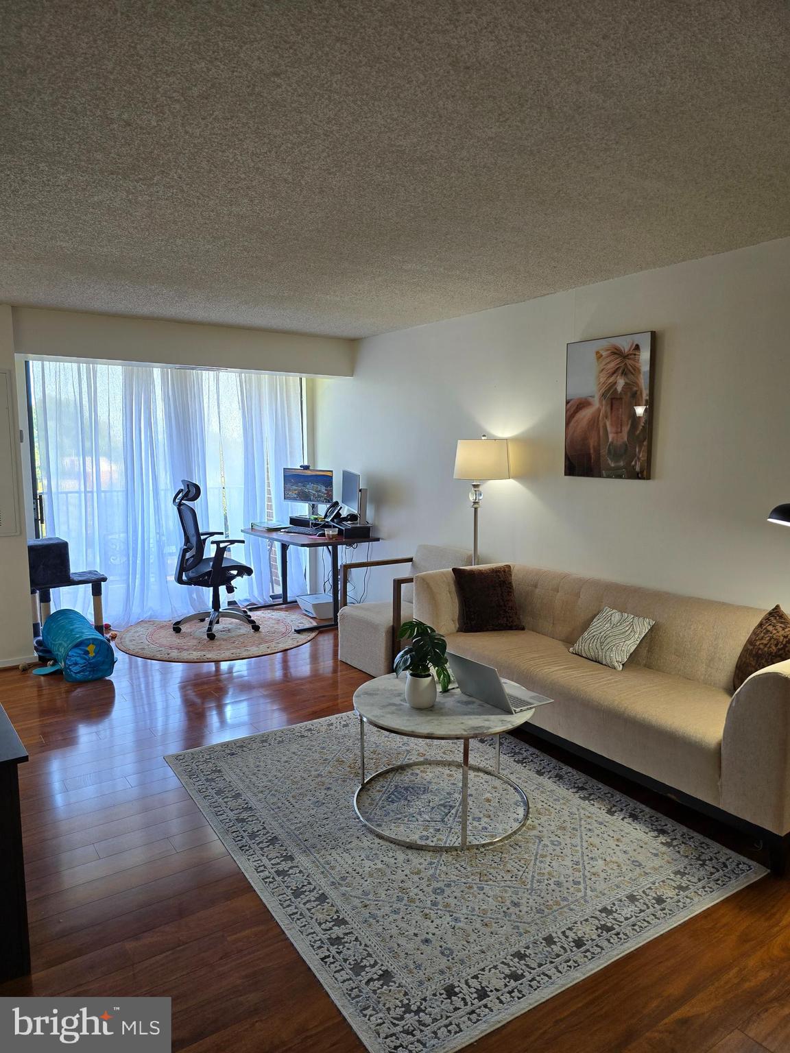 IDYLWOOD TOWERS CONDO - Residential