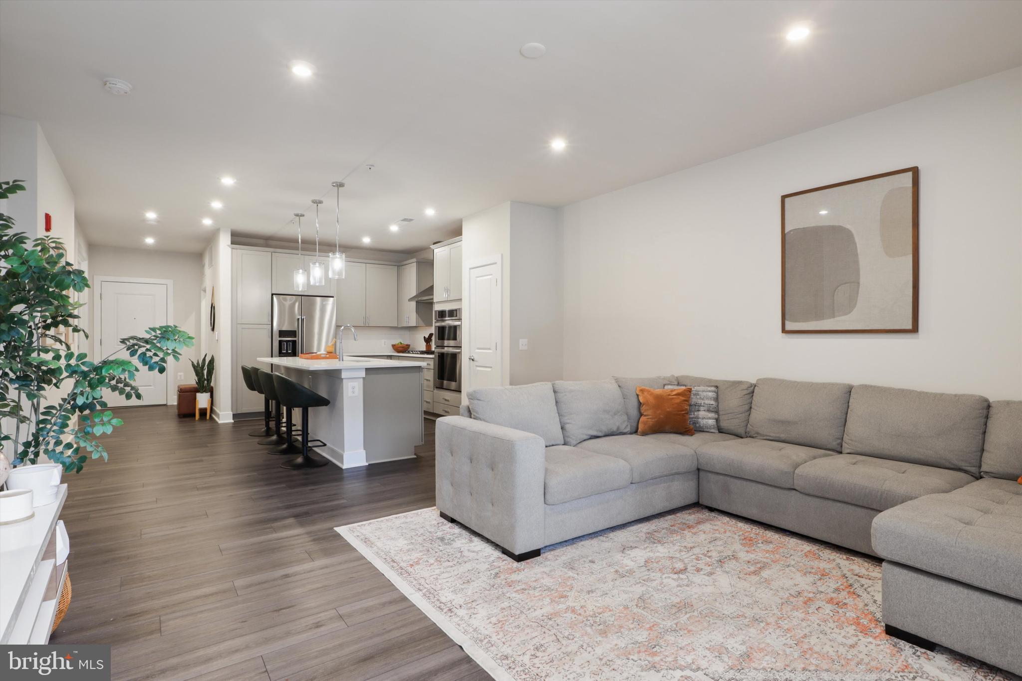 THE FLATS AT NATIONAL HARBOR - Residential