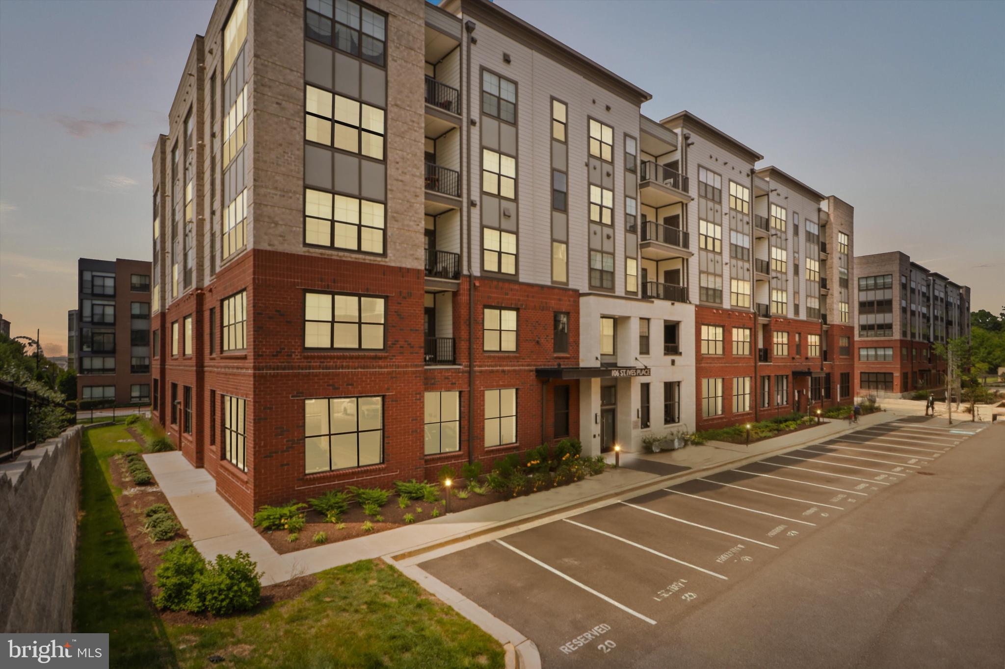 THE FLATS AT NATIONAL HARBOR - Residential