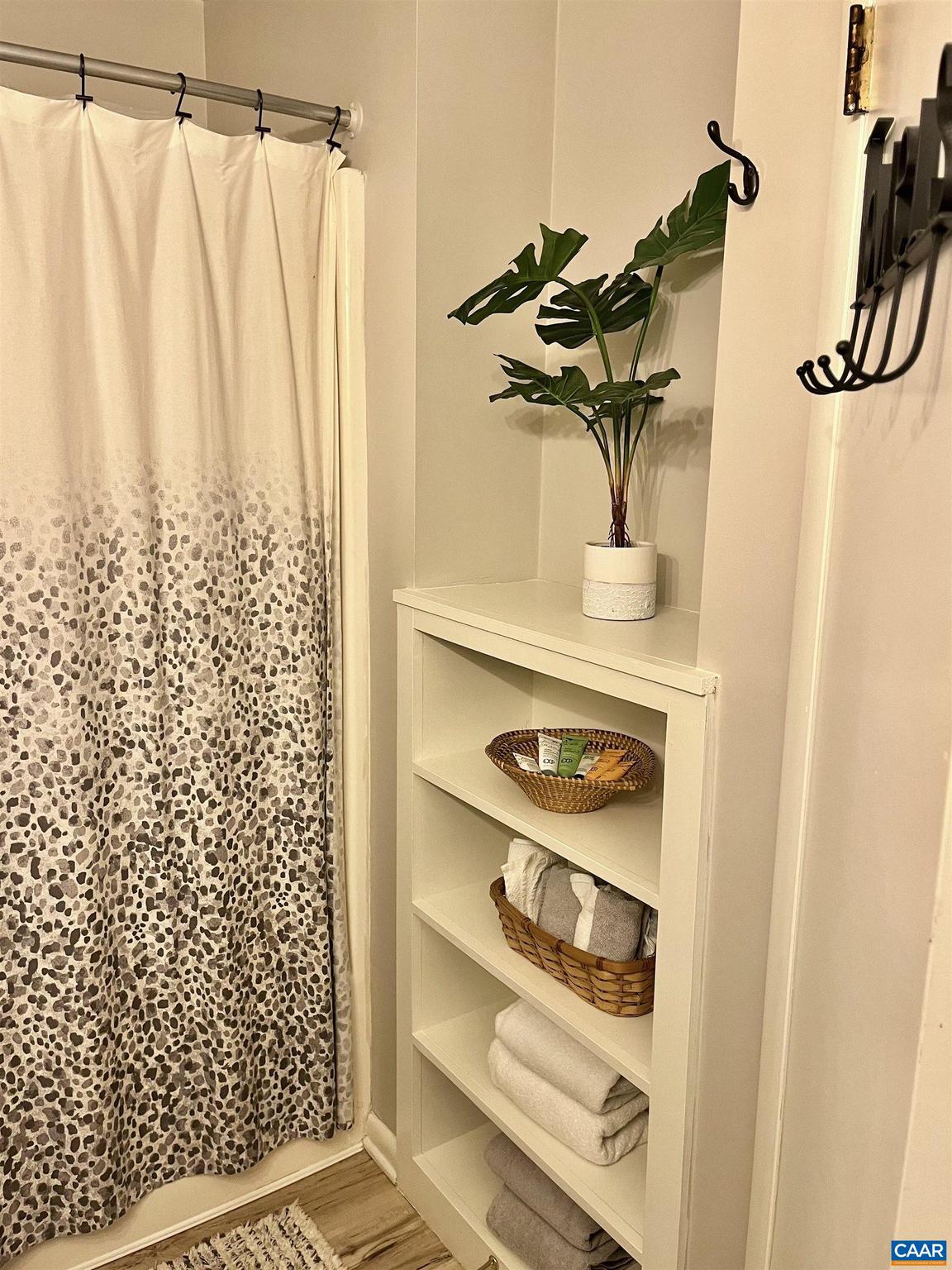 WINTERGREEN RESORT - Residential