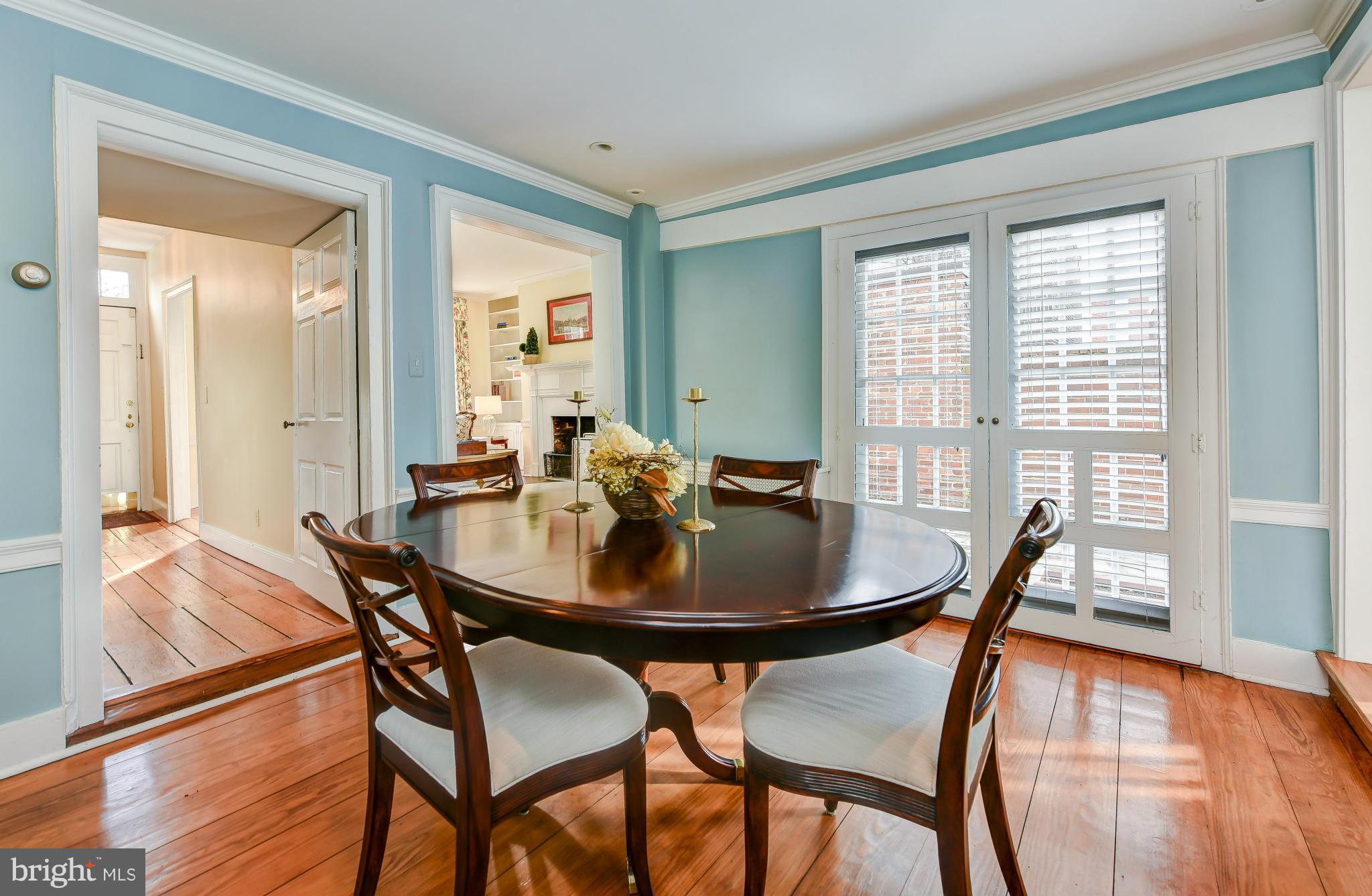 OLD TOWN ALEXANDRIA - Residential