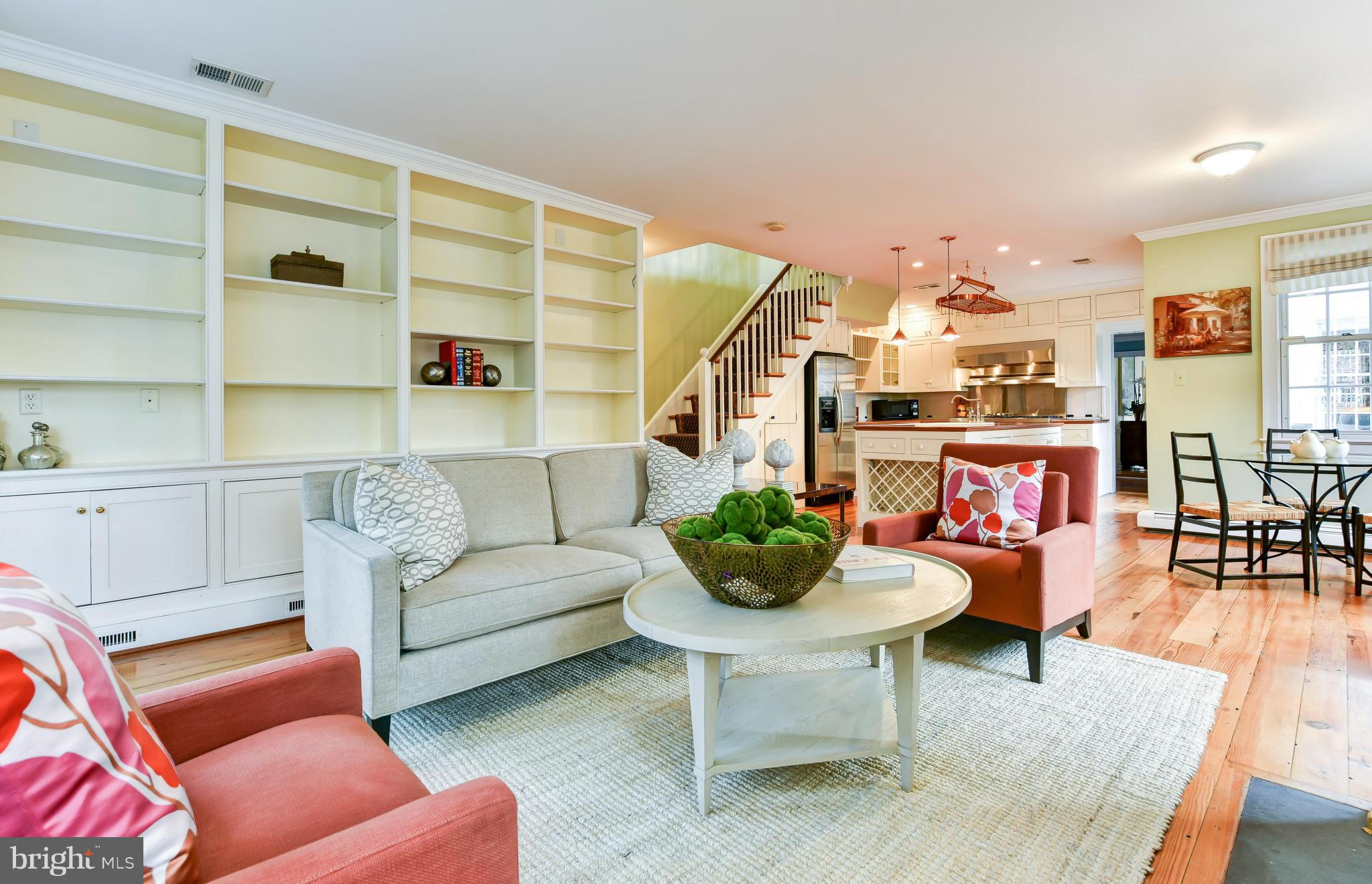 OLD TOWN ALEXANDRIA - Residential