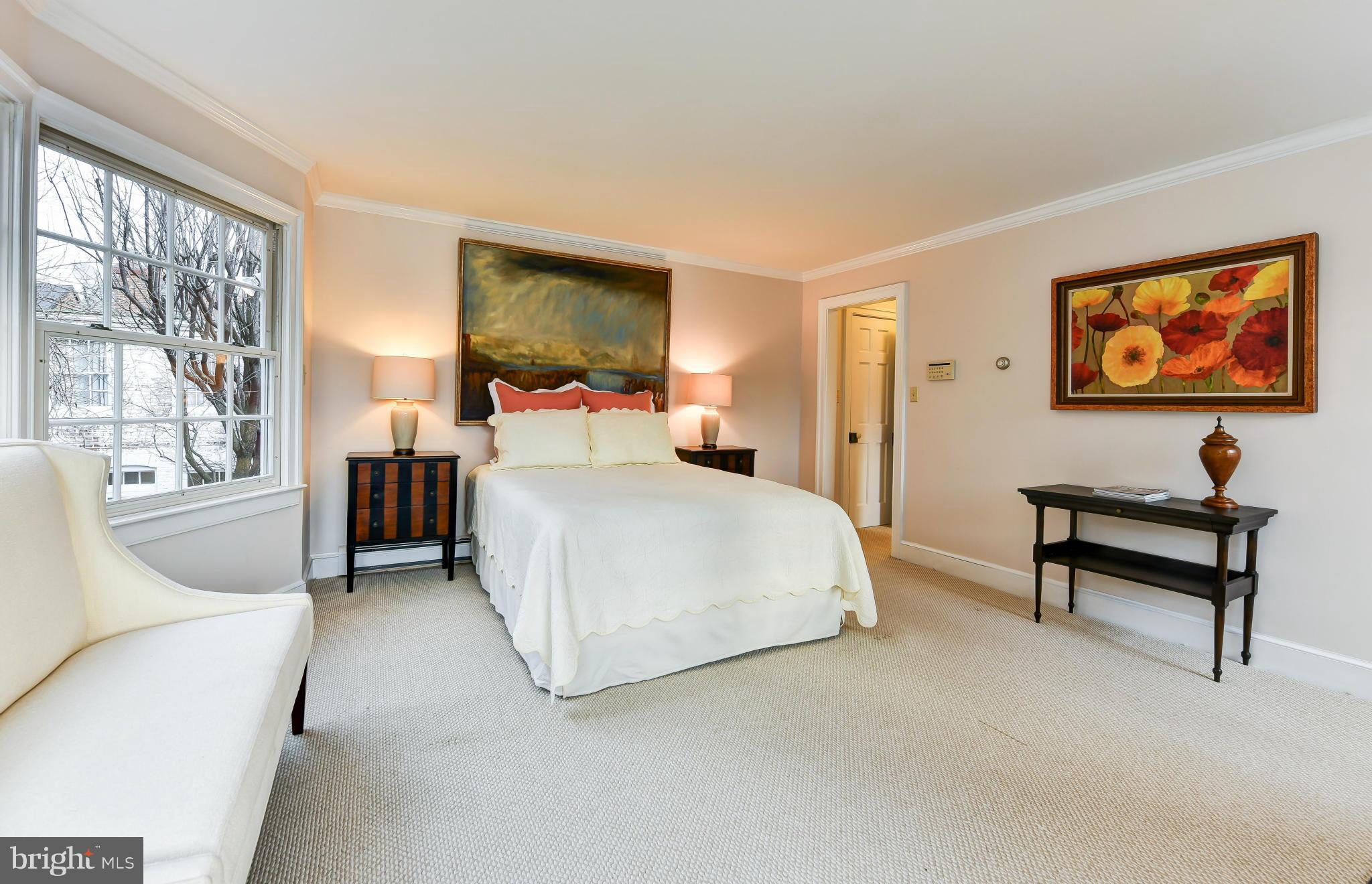 OLD TOWN ALEXANDRIA - Residential